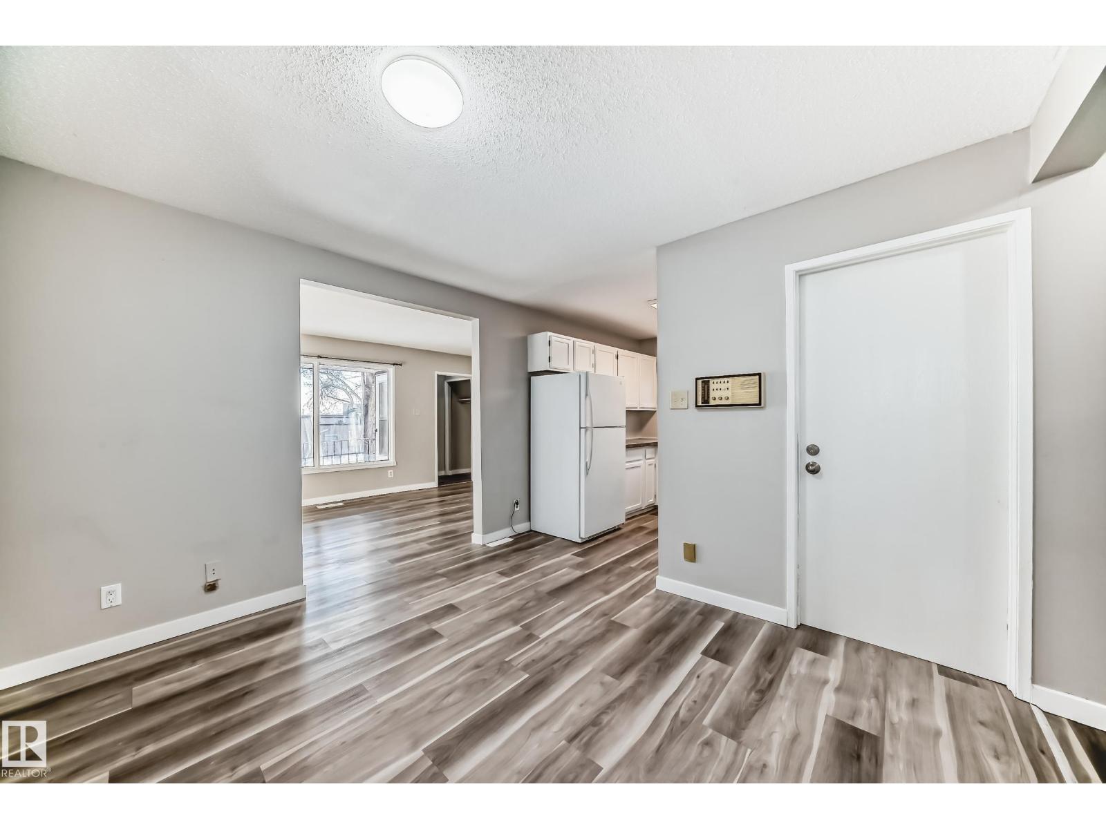 12212-12214 77 St Nw, Edmonton, Alberta  T5B 2G9 - Photo 35 - E4476423