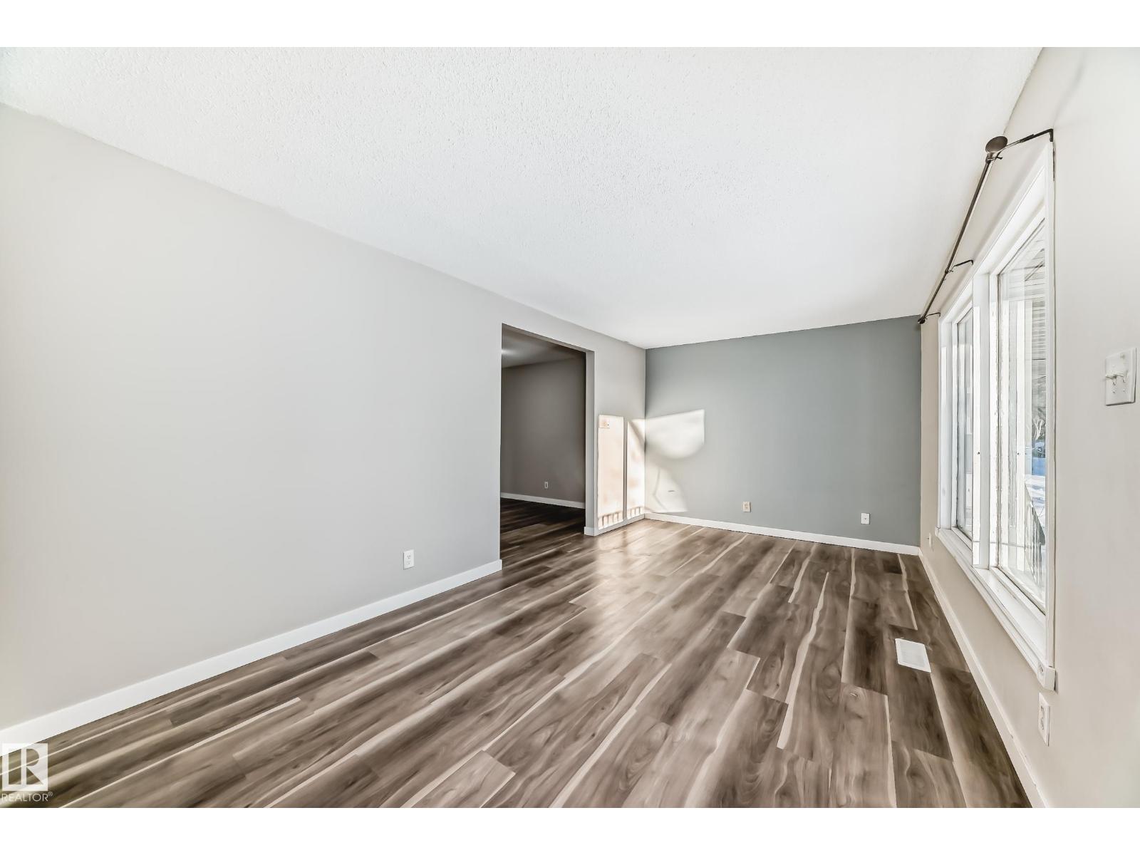 12212-12214 77 St Nw, Edmonton, Alberta  T5B 2G9 - Photo 36 - E4476423