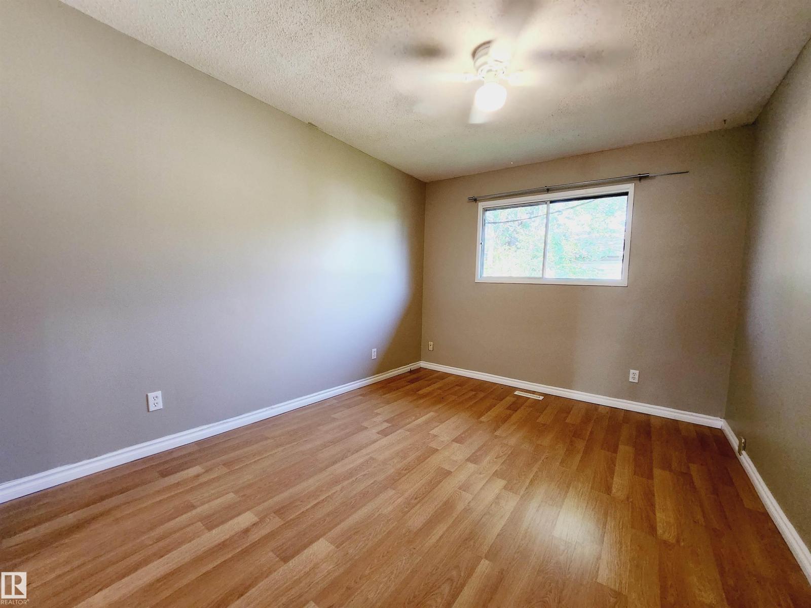 12212-12214 77 St Nw, Edmonton, Alberta  T5B 2G9 - Photo 6 - E4476423