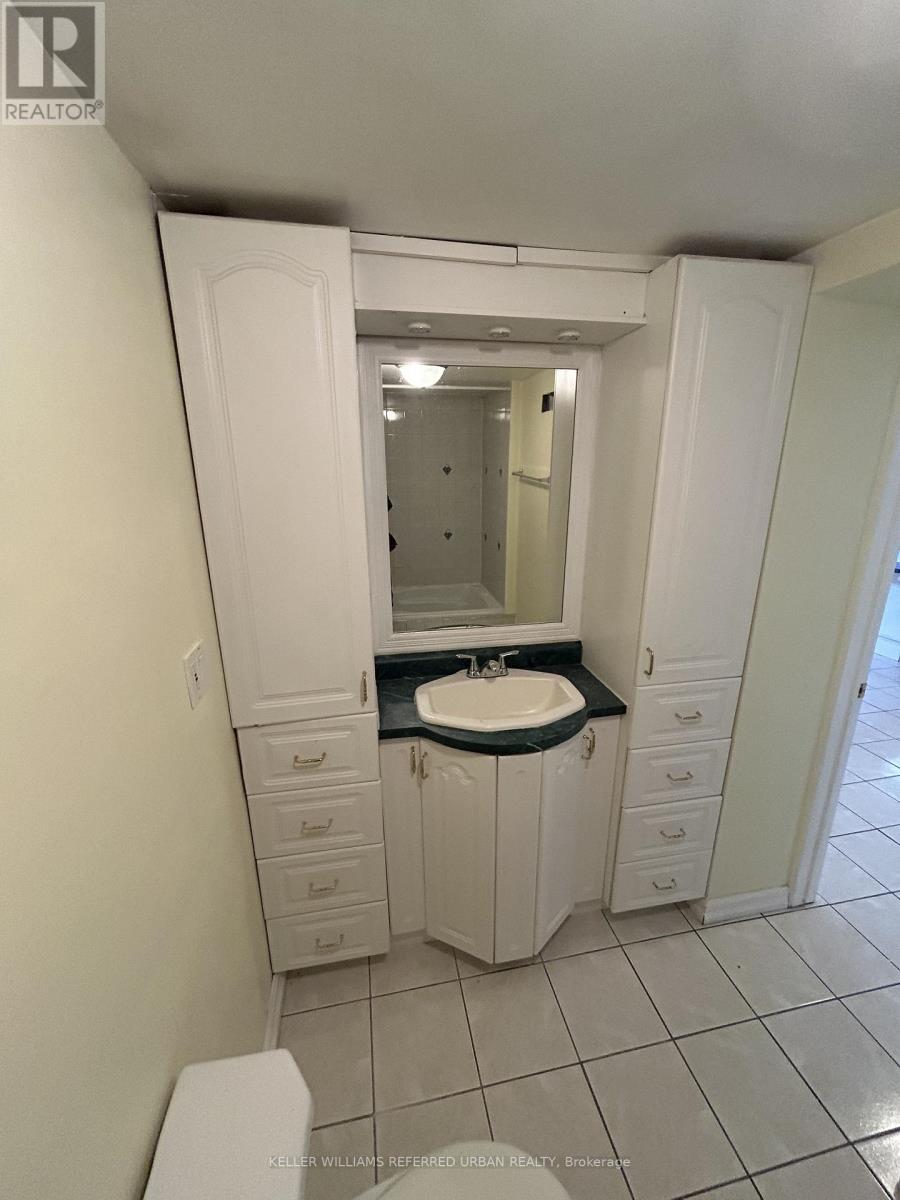 Lower - 8114 Torbram Road, Brampton, Ontario  L6T 4K6 - Photo 10 - W12857446