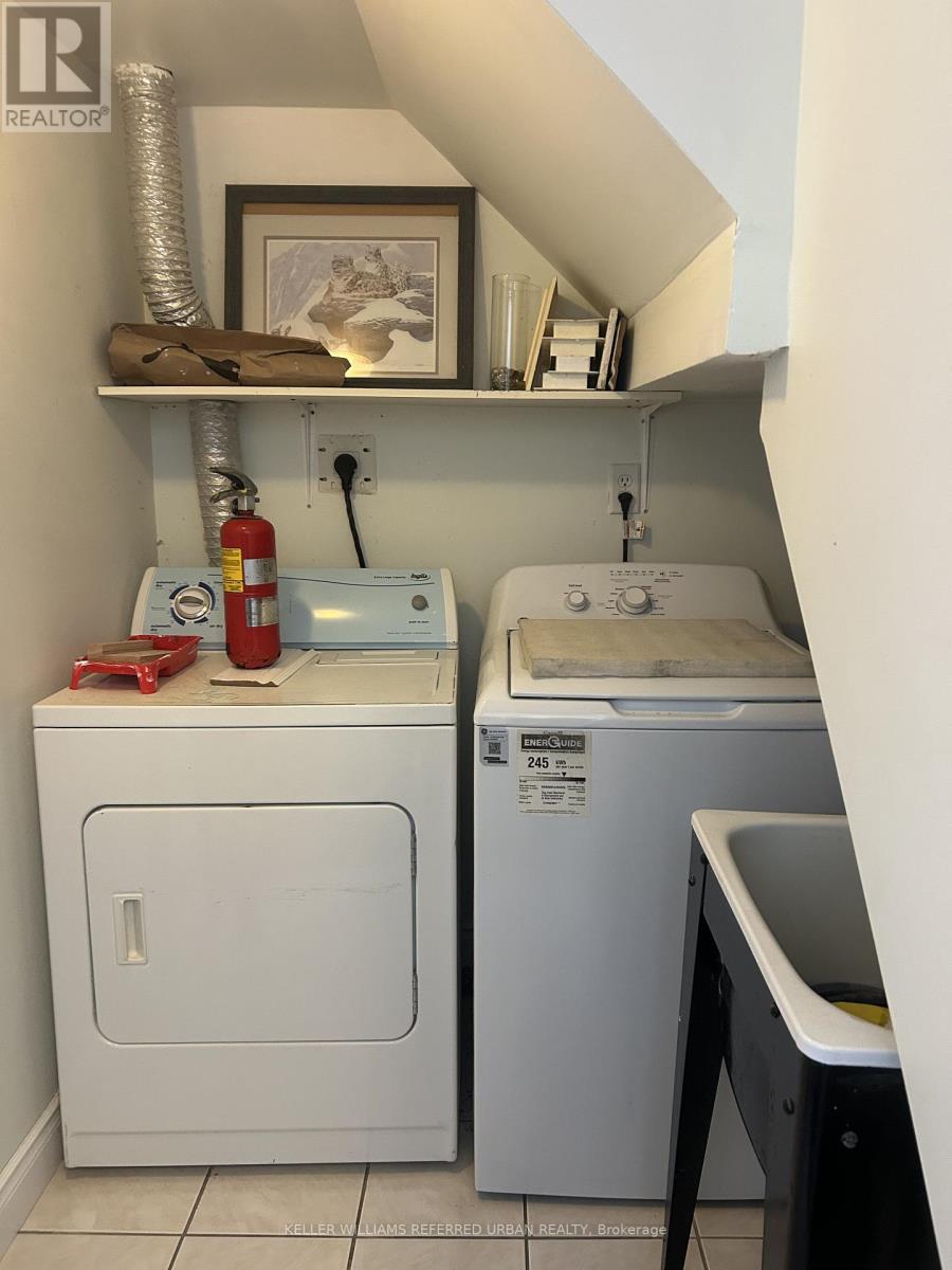 Lower - 8114 Torbram Road, Brampton, Ontario  L6T 4K6 - Photo 16 - W12857446