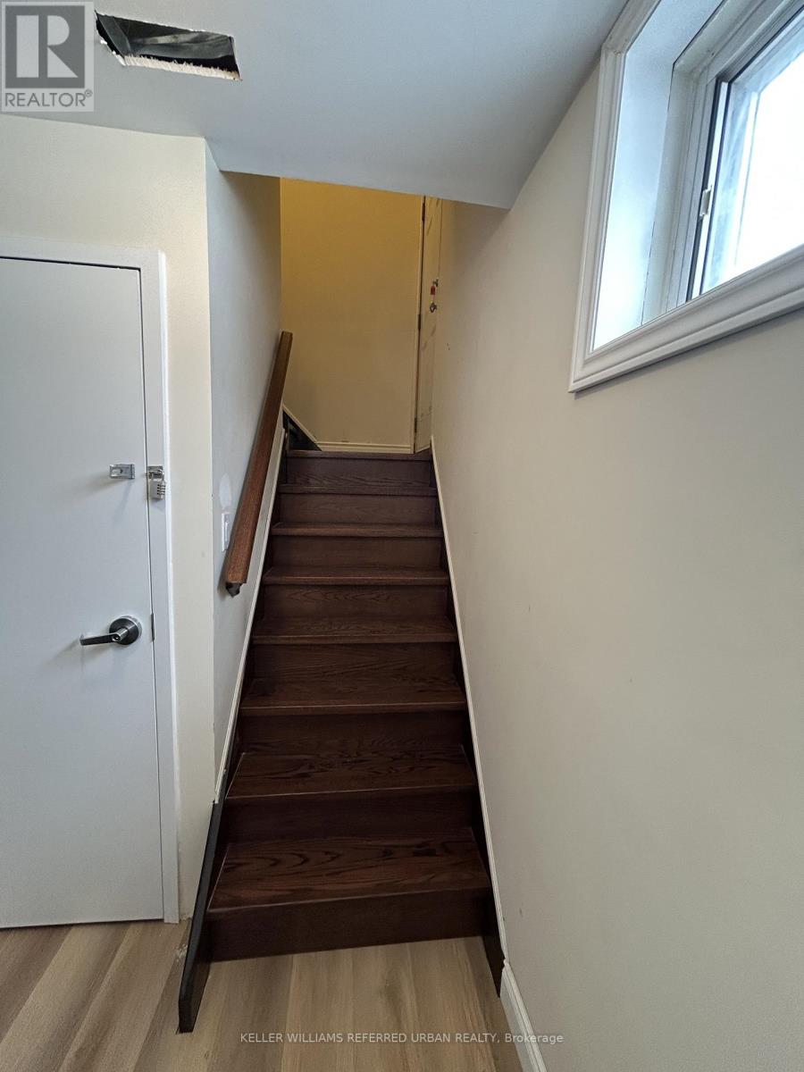 Lower - 8114 Torbram Road, Brampton, Ontario  L6T 4K6 - Photo 2 - W12857446