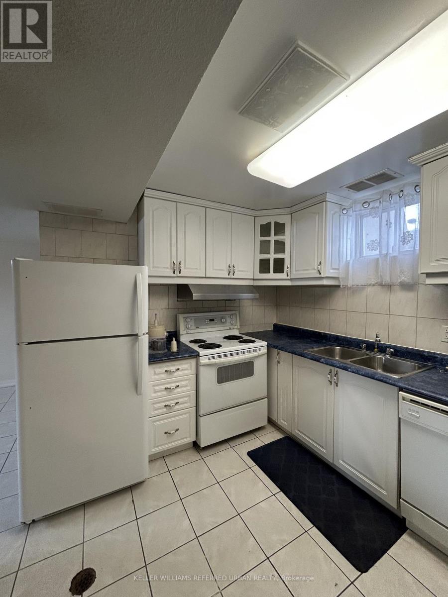 Lower - 8114 Torbram Road, Brampton, Ontario  L6T 4K6 - Photo 7 - W12857446