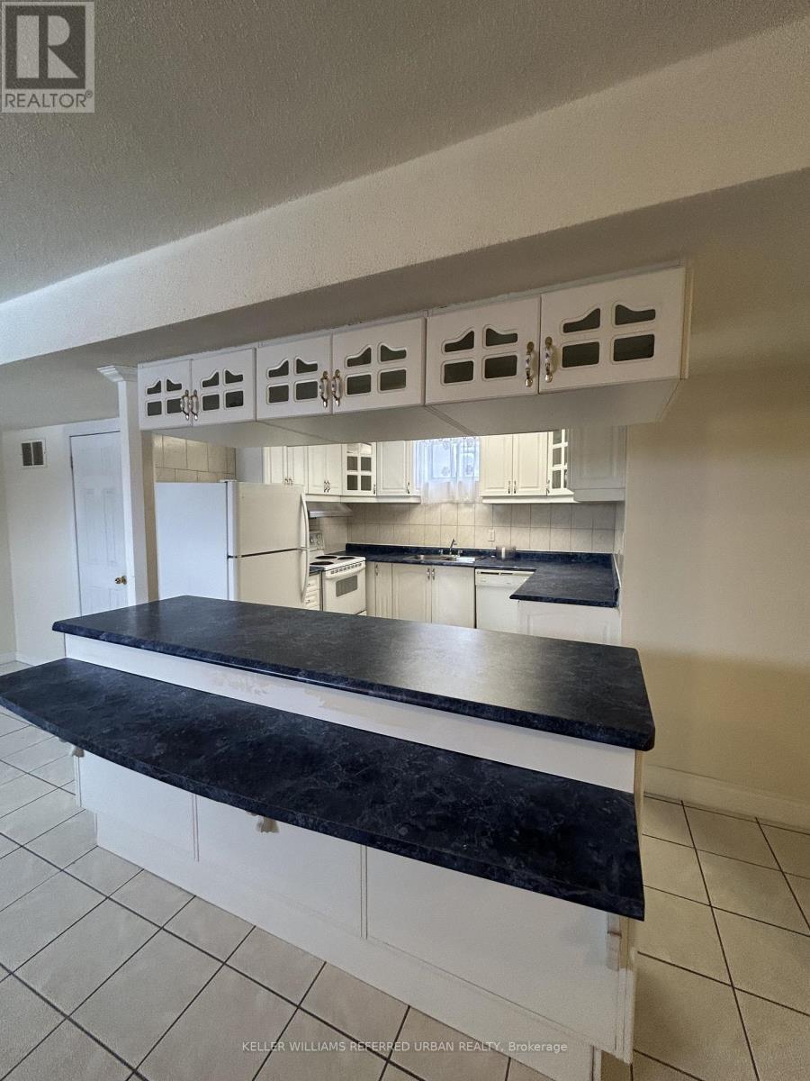 Lower - 8114 Torbram Road, Brampton, Ontario  L6T 4K6 - Photo 9 - W12857446