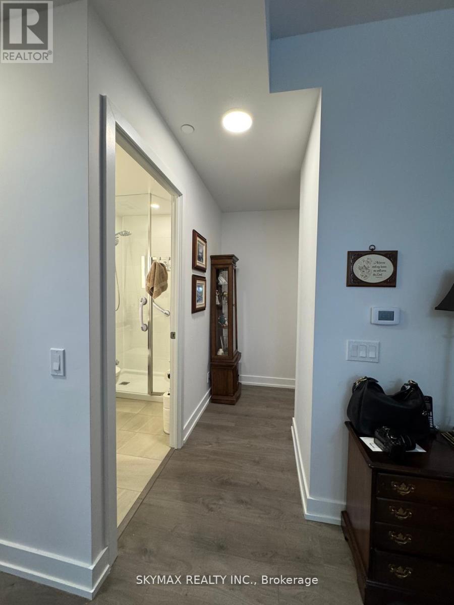 310 - 215 Veterans Drive S, Brampton, Ontario  L7A 5L6 - Photo 10 - W12857448