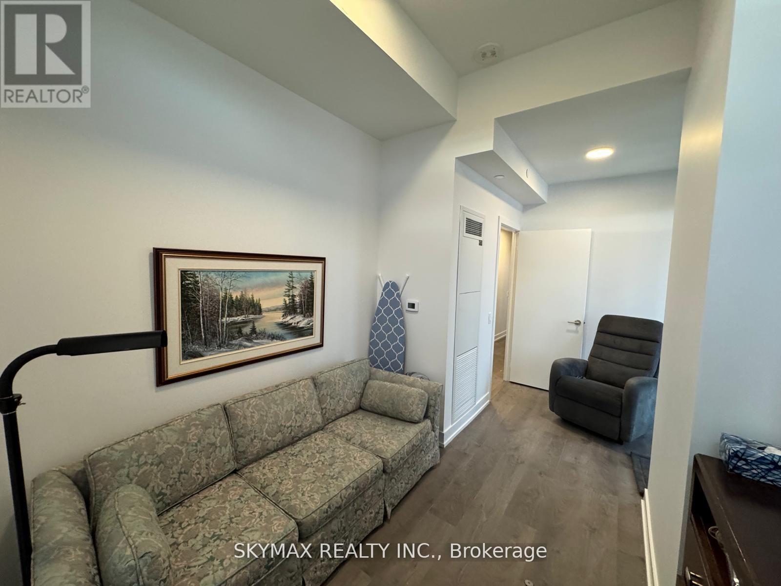 310 - 215 Veterans Drive S, Brampton, Ontario  L7A 5L6 - Photo 12 - W12857448