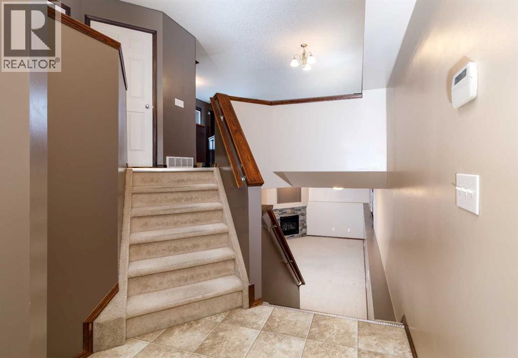 36 Johns Street, Red Deer, Alberta  T4P 4C8 - Photo 4 - A2285563