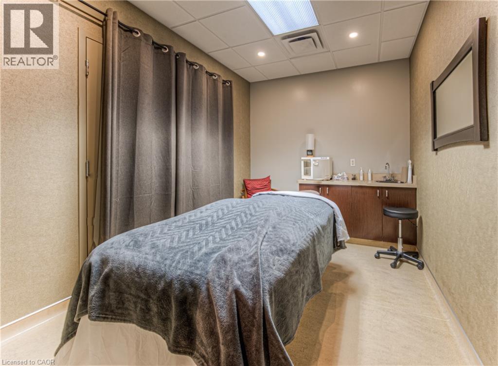 370 University Avenue E Unit# 105, Waterloo, Ontario  N2K 3N2 - Photo 8 - 40768540