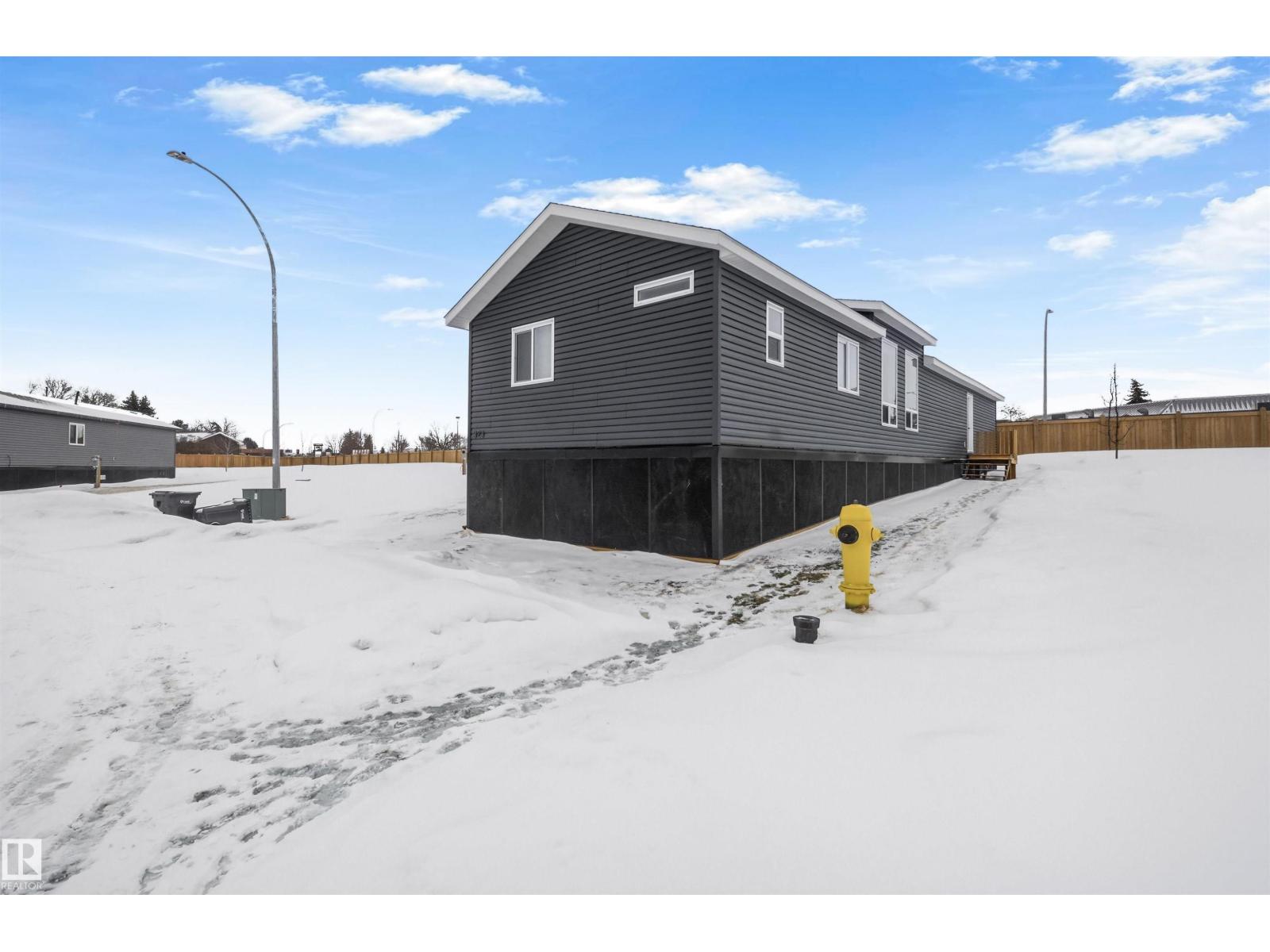 #323 305 Calahoo RD, Spruce Grove, Alberta