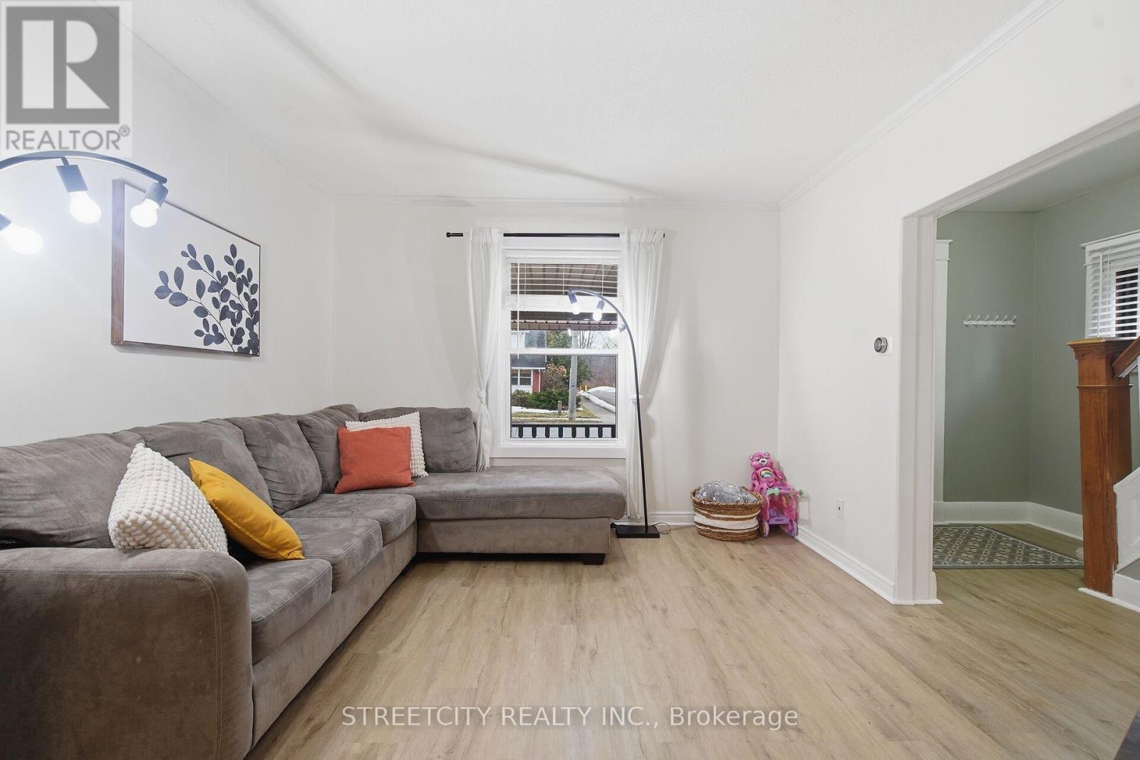 85 Springbank Drive, London South, Ontario  N6J 1E5 - Photo 12 - X12856980