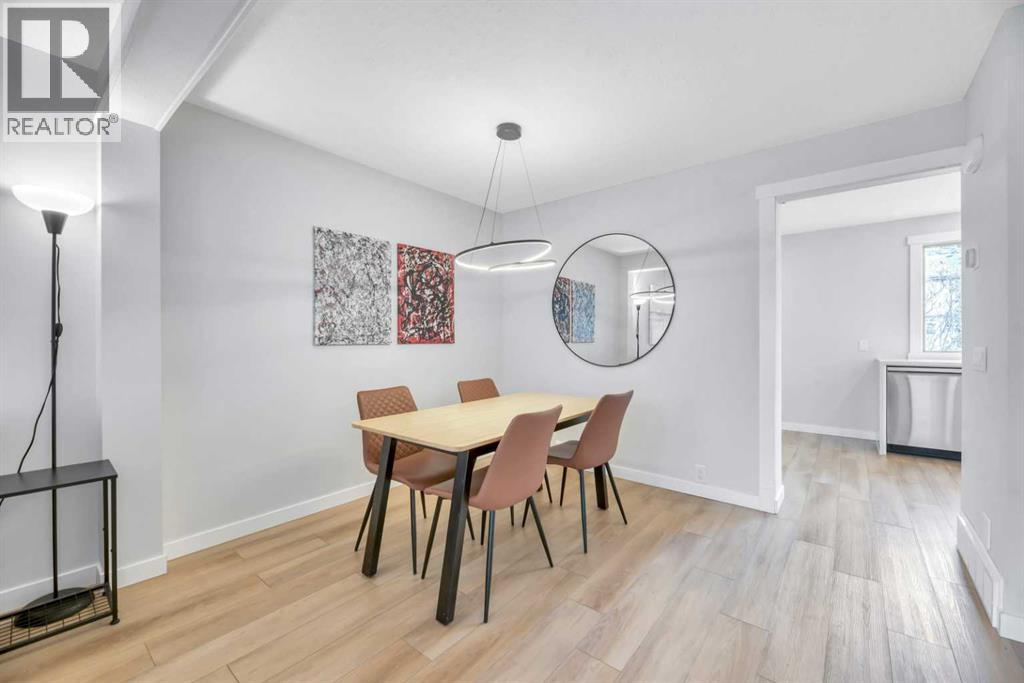 56 Woodglen Court Sw, Calgary, Alberta  T2W 4K3 - Photo 13 - A2286720