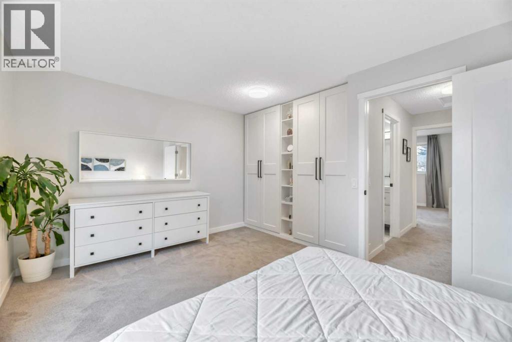 56 Woodglen Court Sw, Calgary, Alberta  T2W 4K3 - Photo 23 - A2286720