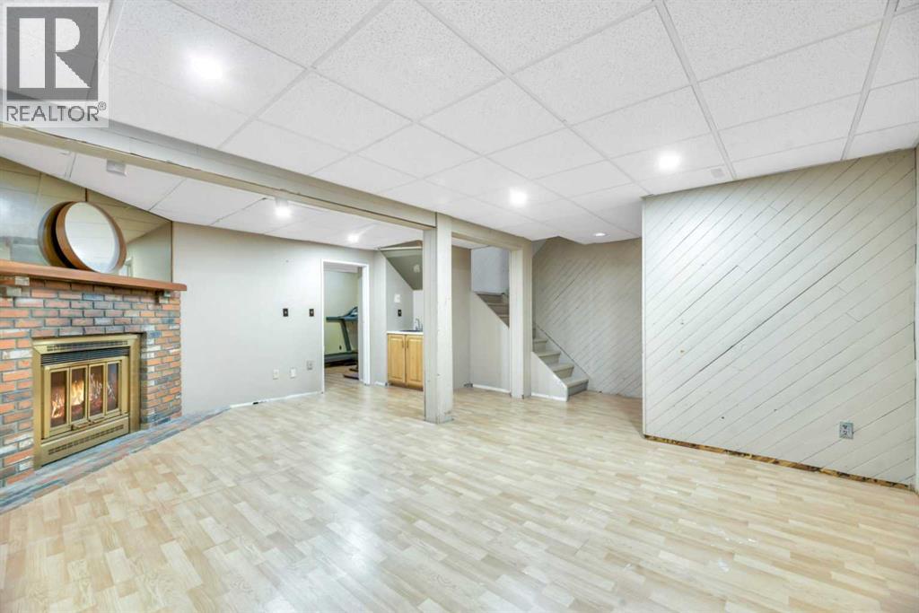 56 Woodglen Court Sw, Calgary, Alberta  T2W 4K3 - Photo 30 - A2286720