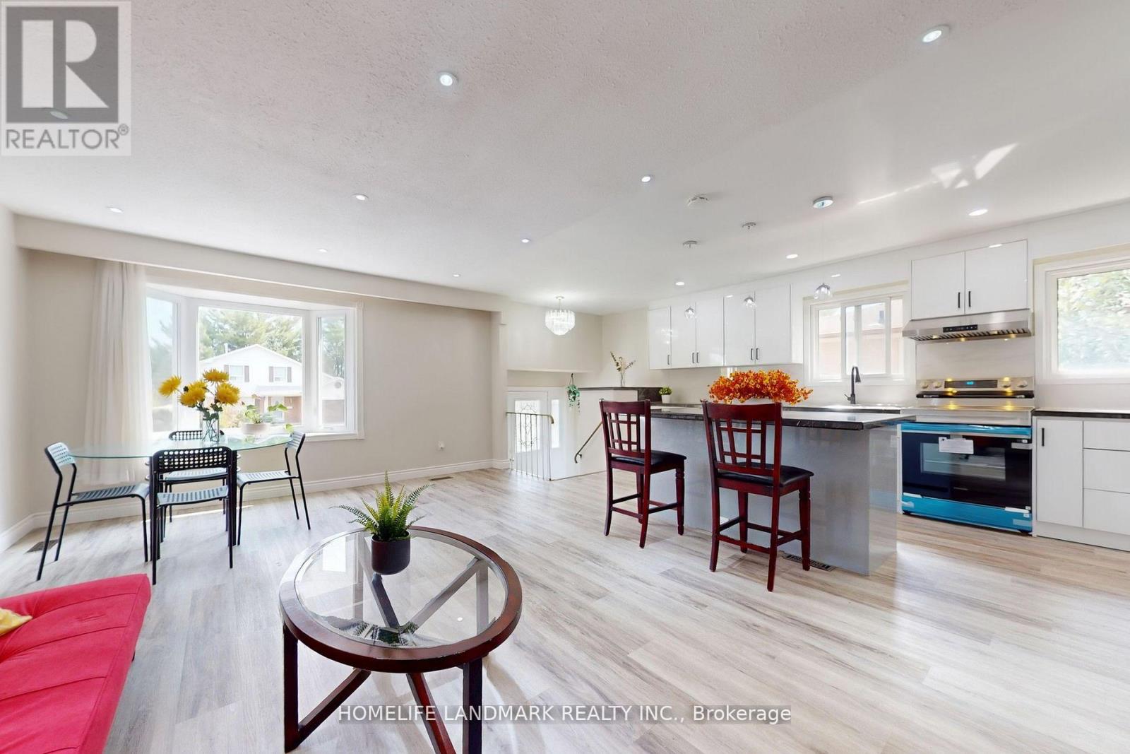 2203 Council Ring Road, Mississauga, Ontario  L5L 1B6 - Photo 3 - W12857470