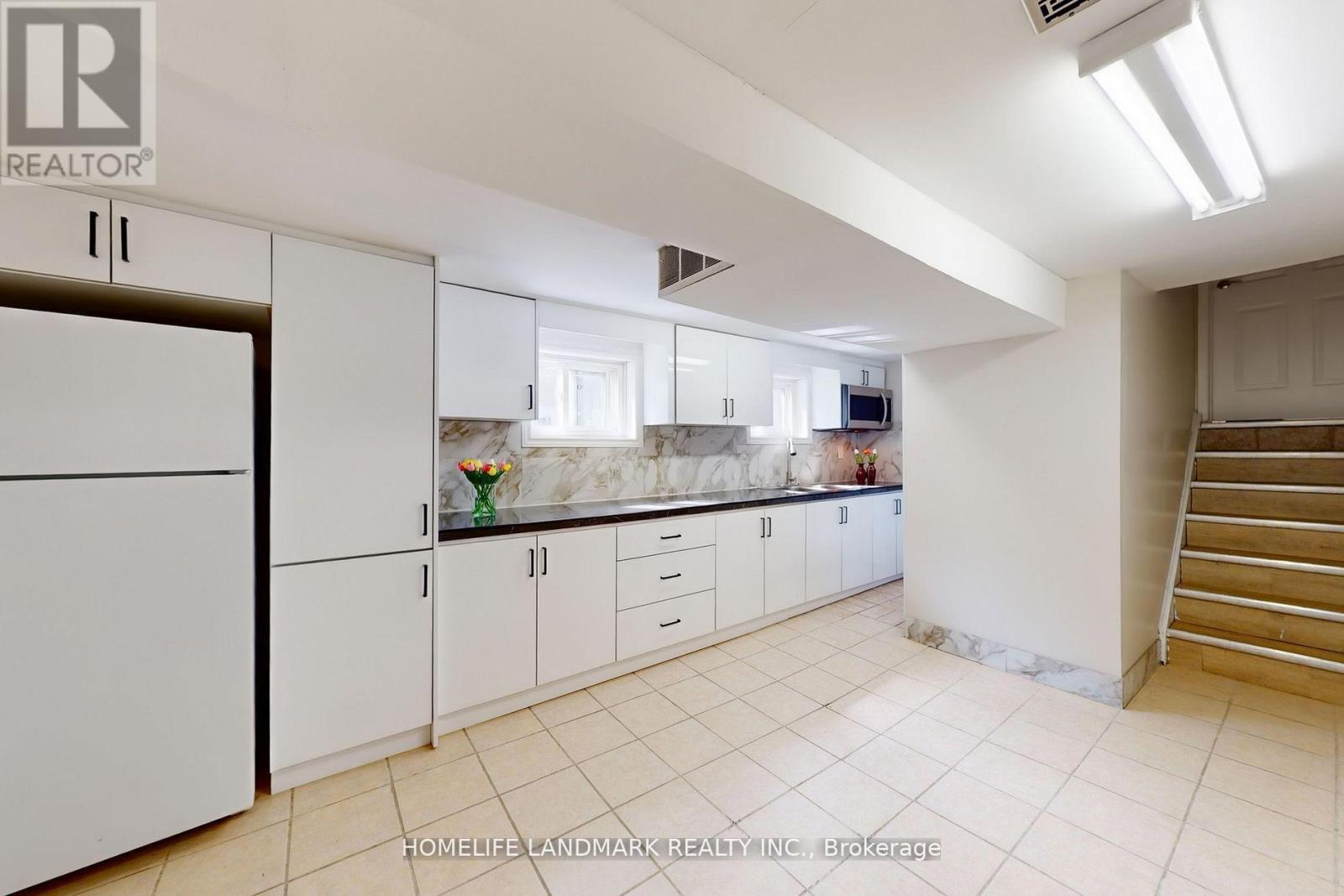 2203 Council Ring Road, Mississauga, Ontario  L5L 1B6 - Photo 33 - W12857470