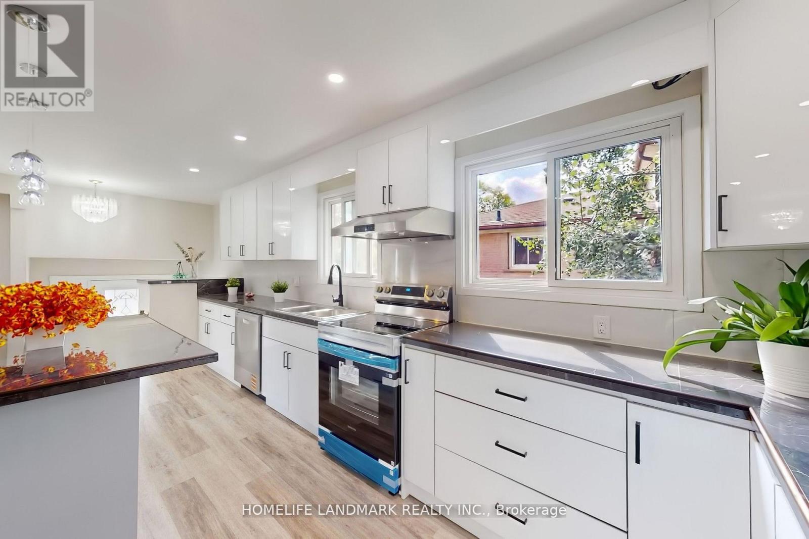 2203 Council Ring Road, Mississauga, Ontario  L5L 1B6 - Photo 9 - W12857470