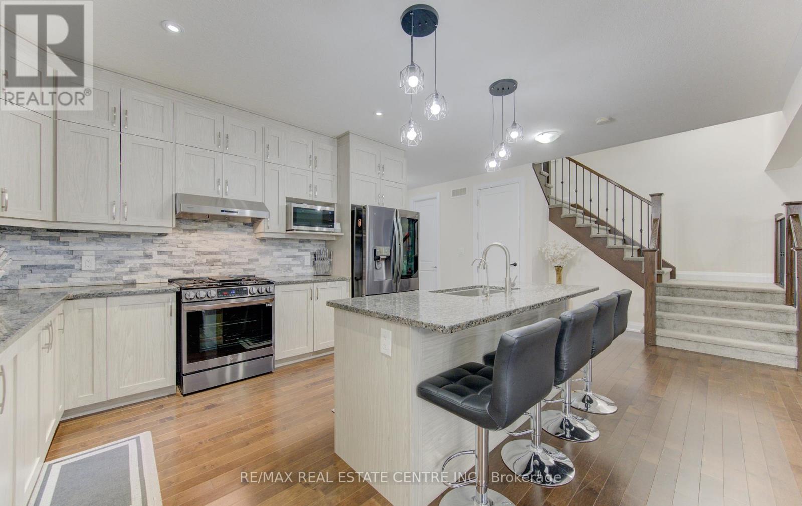 285 Sedgewood Street, Kitchener, Ontario  N2P 0G6 - Photo 17 - X12857452