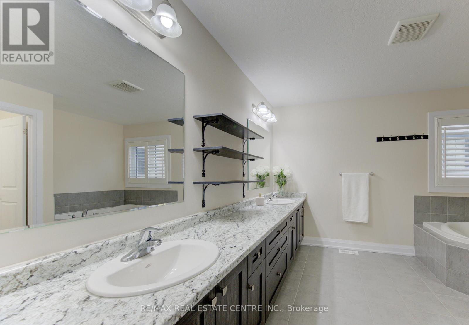 285 Sedgewood Street, Kitchener, Ontario  N2P 0G6 - Photo 32 - X12857452