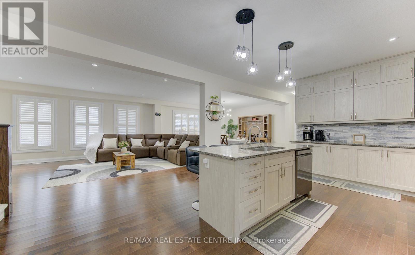 285 Sedgewood Street, Kitchener, Ontario  N2P 0G6 - Photo 9 - X12857452