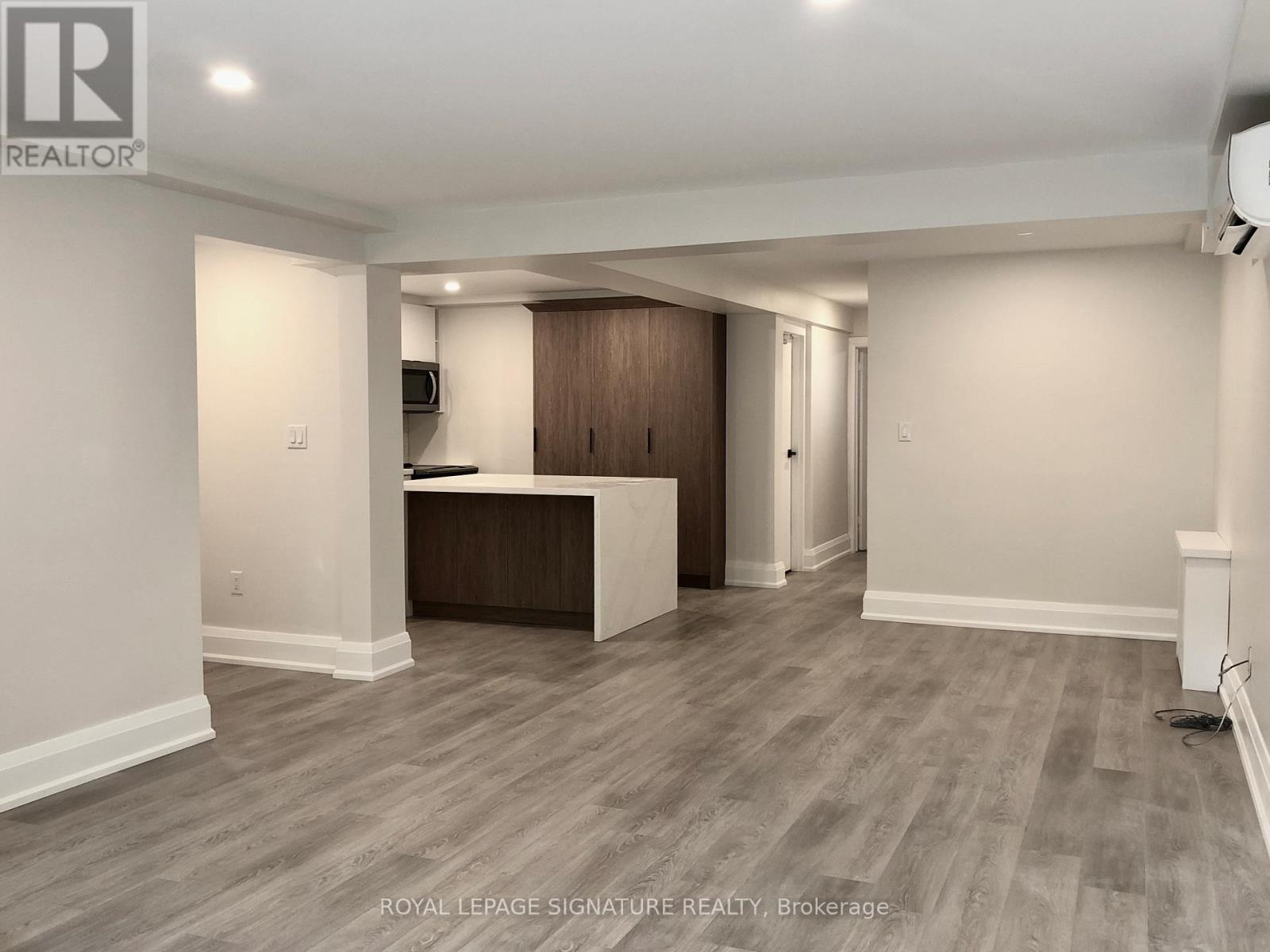 1 - 218 Wheeler Avenue, Toronto, Ontario  M4L 1V5 - Photo 11 - E12836412