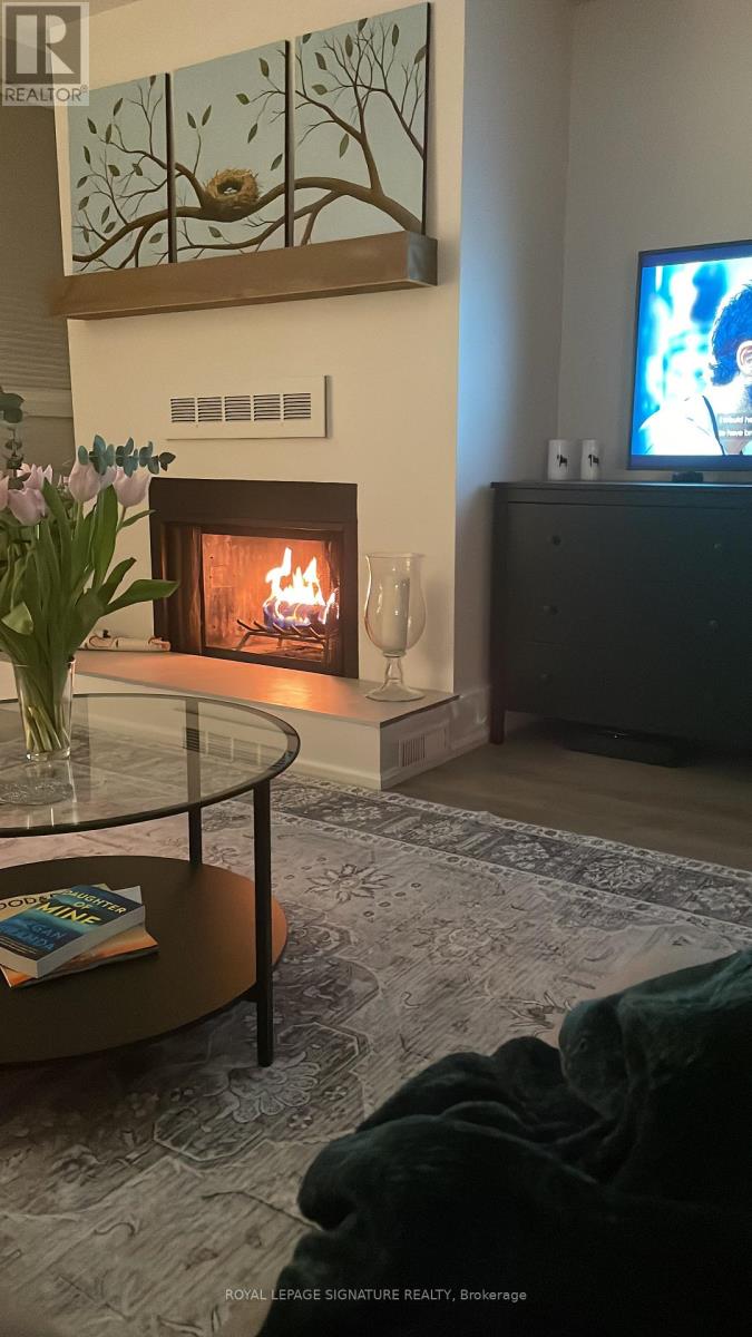 1 - 218 Wheeler Avenue, Toronto, Ontario  M4L 1V5 - Photo 5 - E12836412