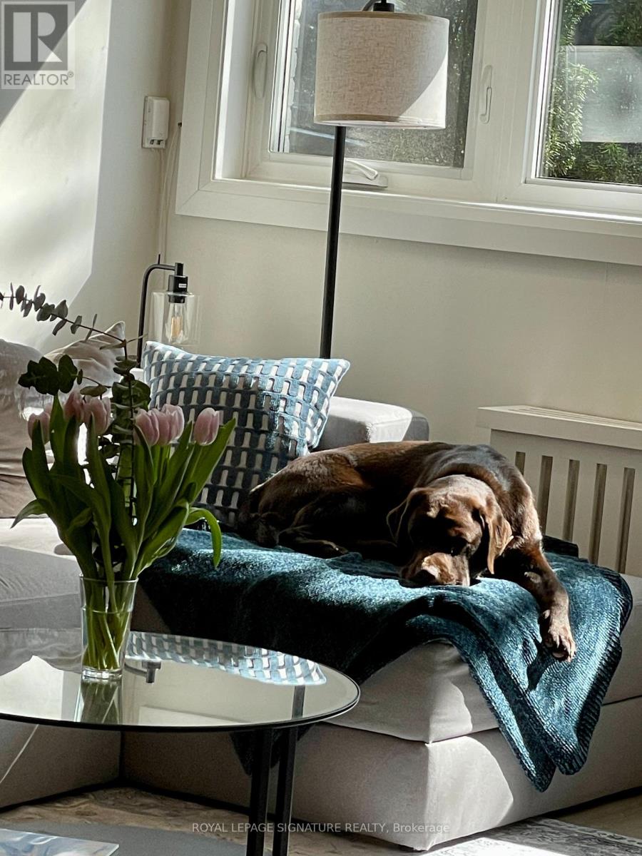 1 - 218 Wheeler Avenue, Toronto, Ontario  M4L 1V5 - Photo 3 - E12836412