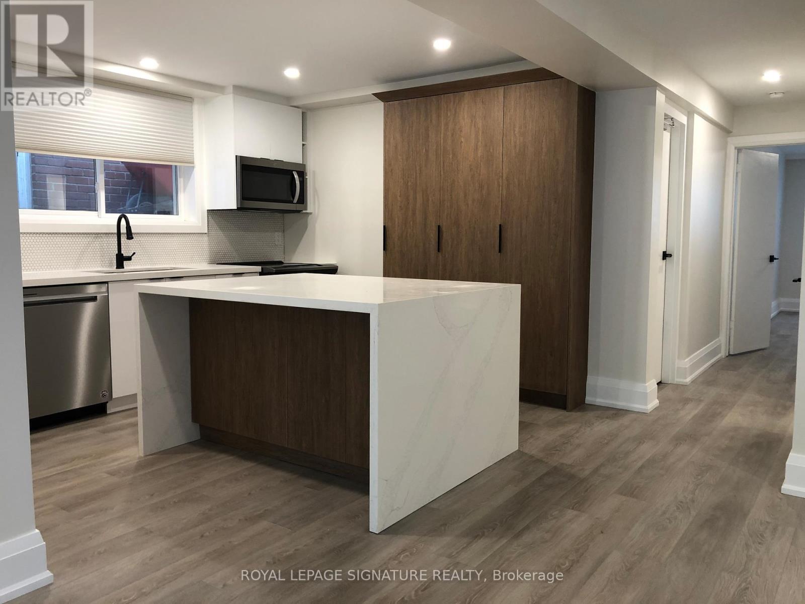 1 - 218 Wheeler Avenue, Toronto, Ontario  M4L 1V5 - Photo 9 - E12836412