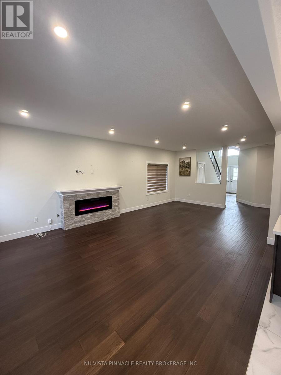 2985 Petty Rd. (Upper Level), London South, Ontario  N6L 0H1 - Photo 11 - X12857496