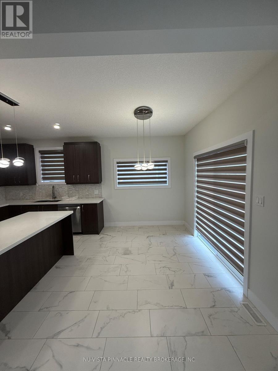 2985 Petty Rd. (Upper Level), London South, Ontario  N6L 0H1 - Photo 14 - X12857496