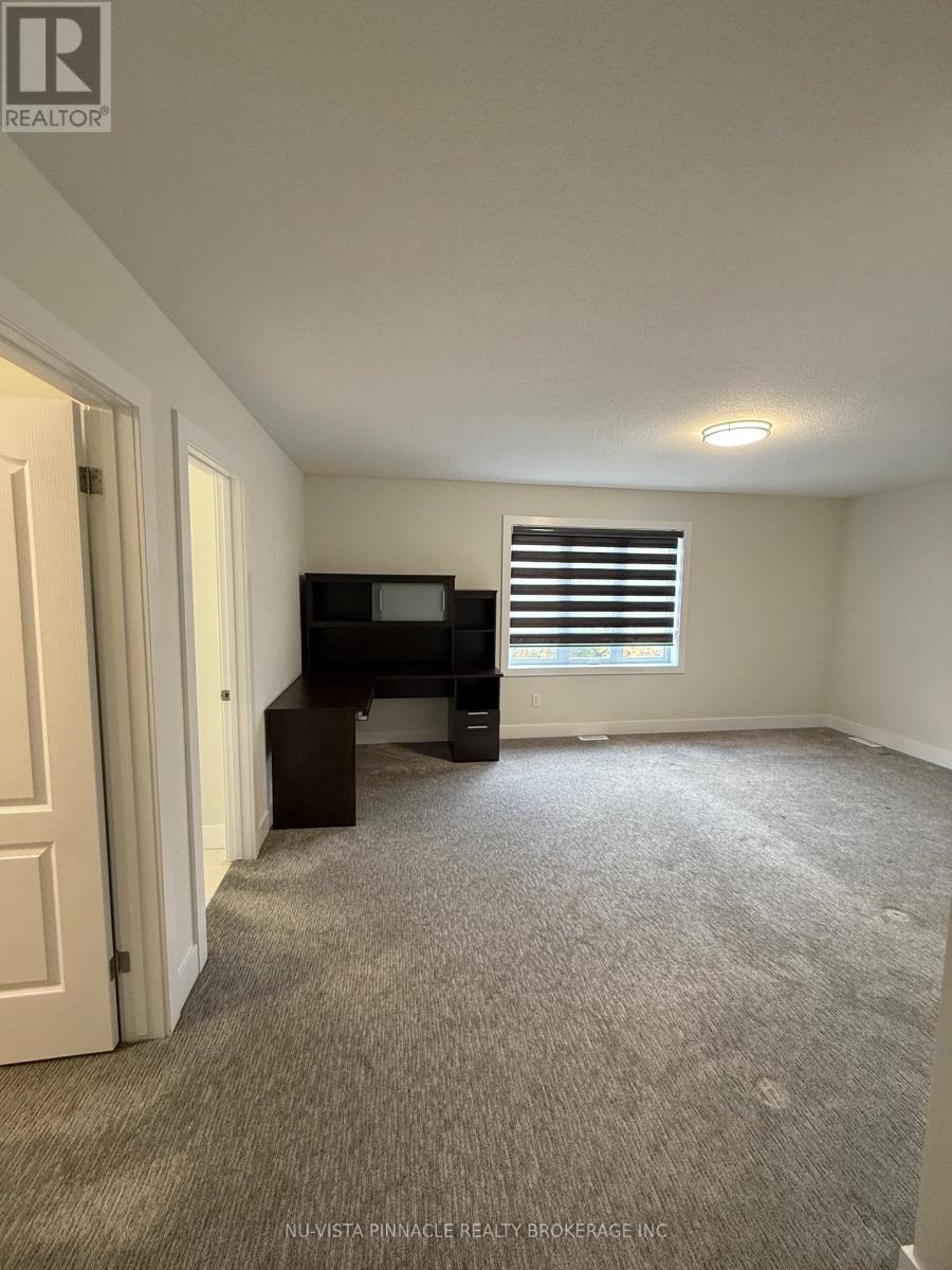 2985 Petty Rd. (Upper Level), London South, Ontario  N6L 0H1 - Photo 24 - X12857496