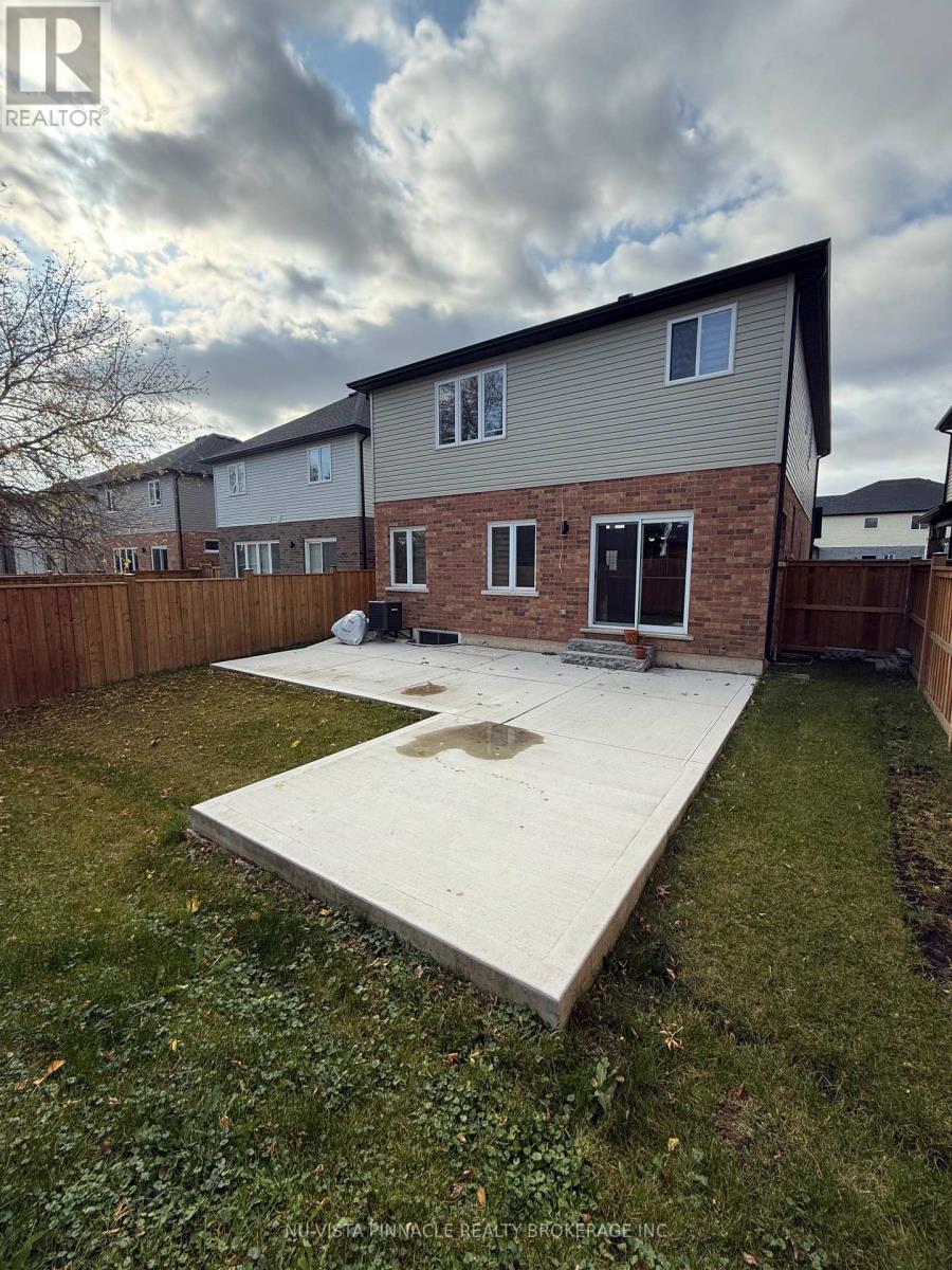 2985 Petty Rd. (Upper Level), London South, Ontario  N6L 0H1 - Photo 30 - X12857496