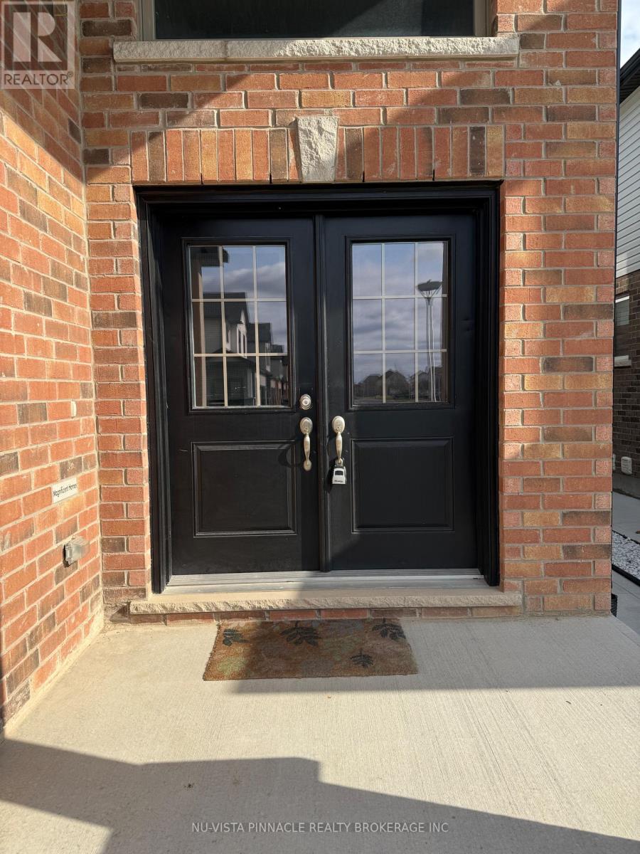 2985 Petty Rd. (Upper Level), London South, Ontario  N6L 0H1 - Photo 4 - X12857496