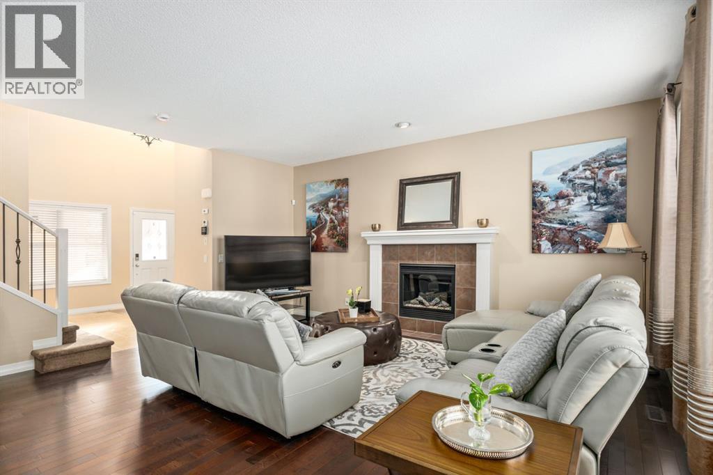 596 Everbrook Way Sw, Calgary, Alberta  T2Y 0E7 - Photo 6 - A2291228