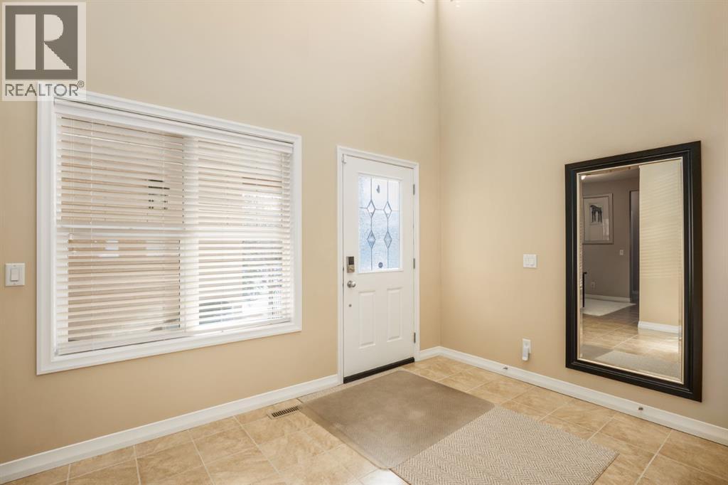 596 Everbrook Way Sw, Calgary, Alberta  T2Y 0E7 - Photo 2 - A2291228