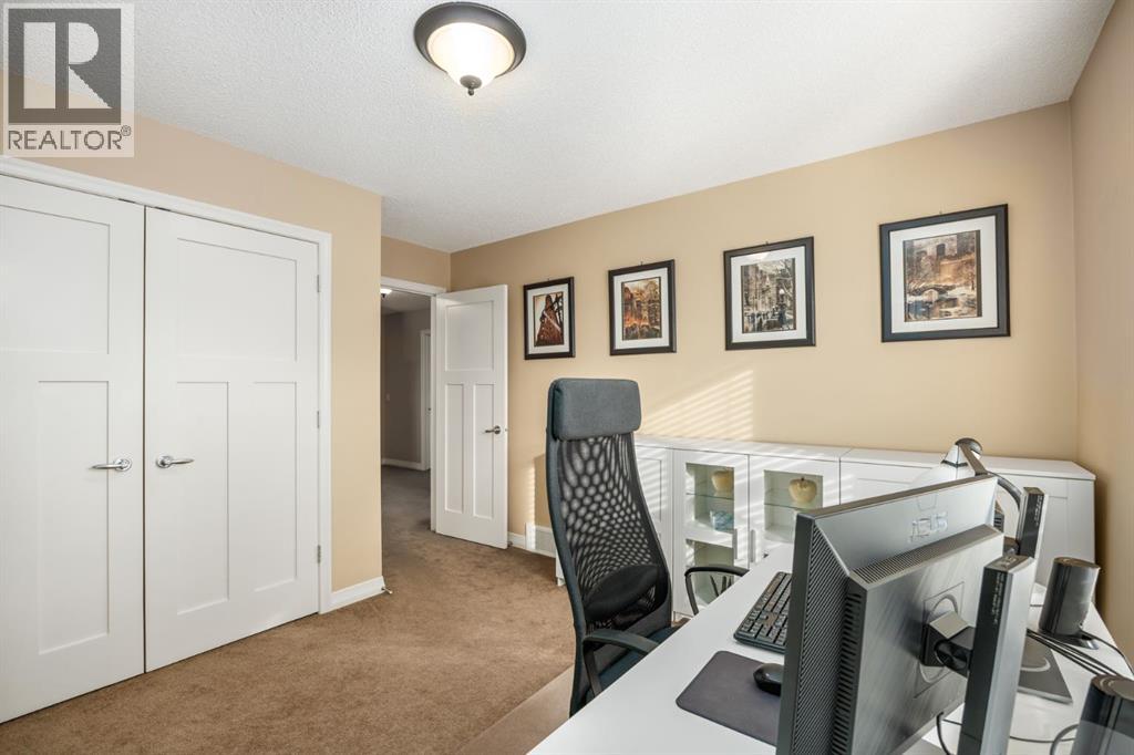 596 Everbrook Way Sw, Calgary, Alberta  T2Y 0E7 - Photo 24 - A2291228