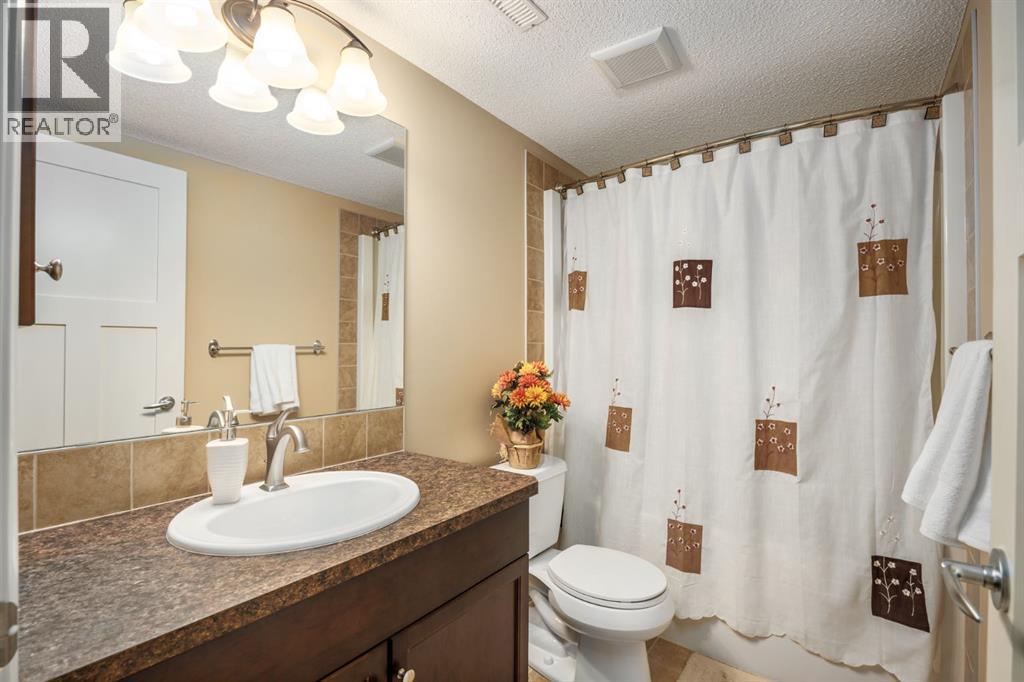 596 Everbrook Way Sw, Calgary, Alberta  T2Y 0E7 - Photo 41 - A2291228