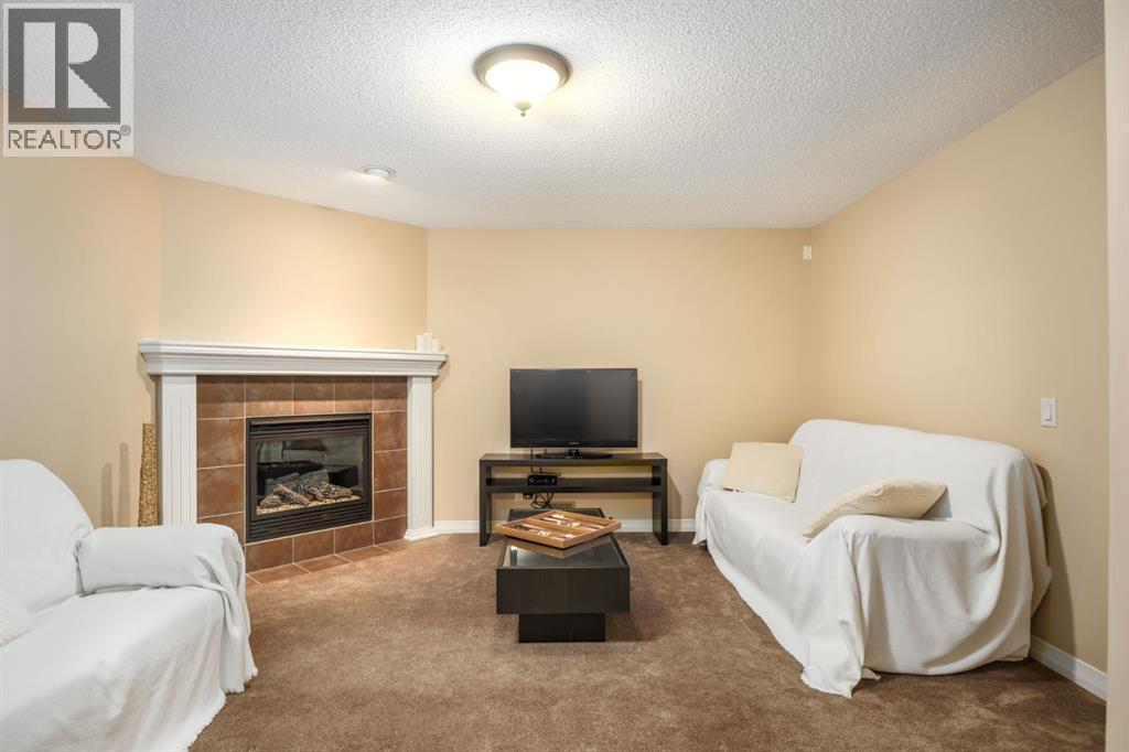 596 Everbrook Way Sw, Calgary, Alberta  T2Y 0E7 - Photo 37 - A2291228