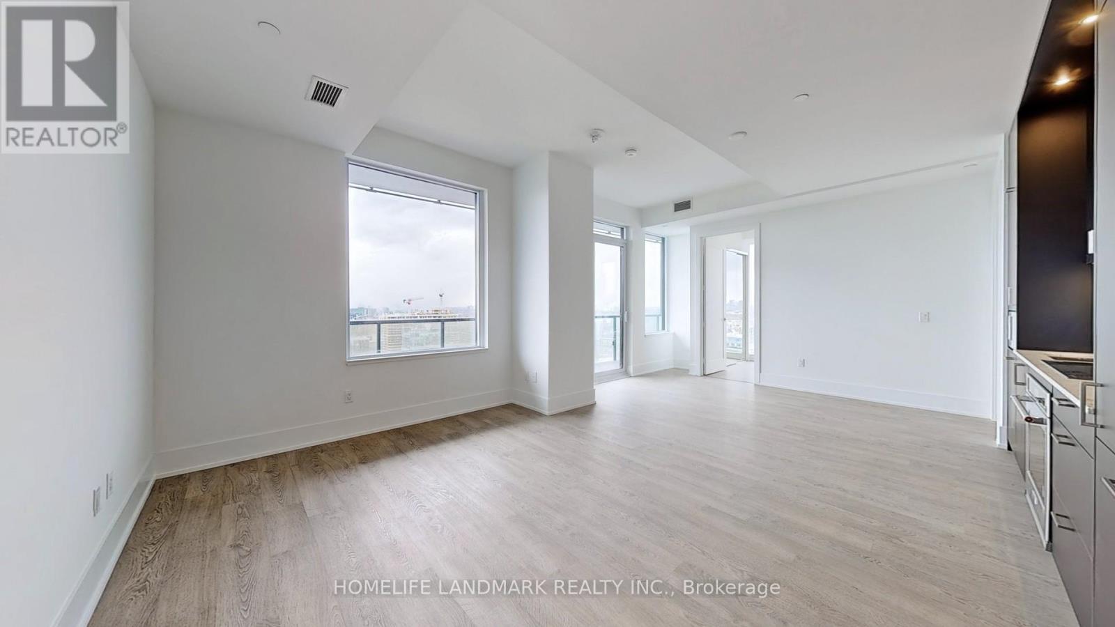 2004 - 480 Front Street W, Toronto, Ontario  M5V 0V5 - Photo 4 - C12857484