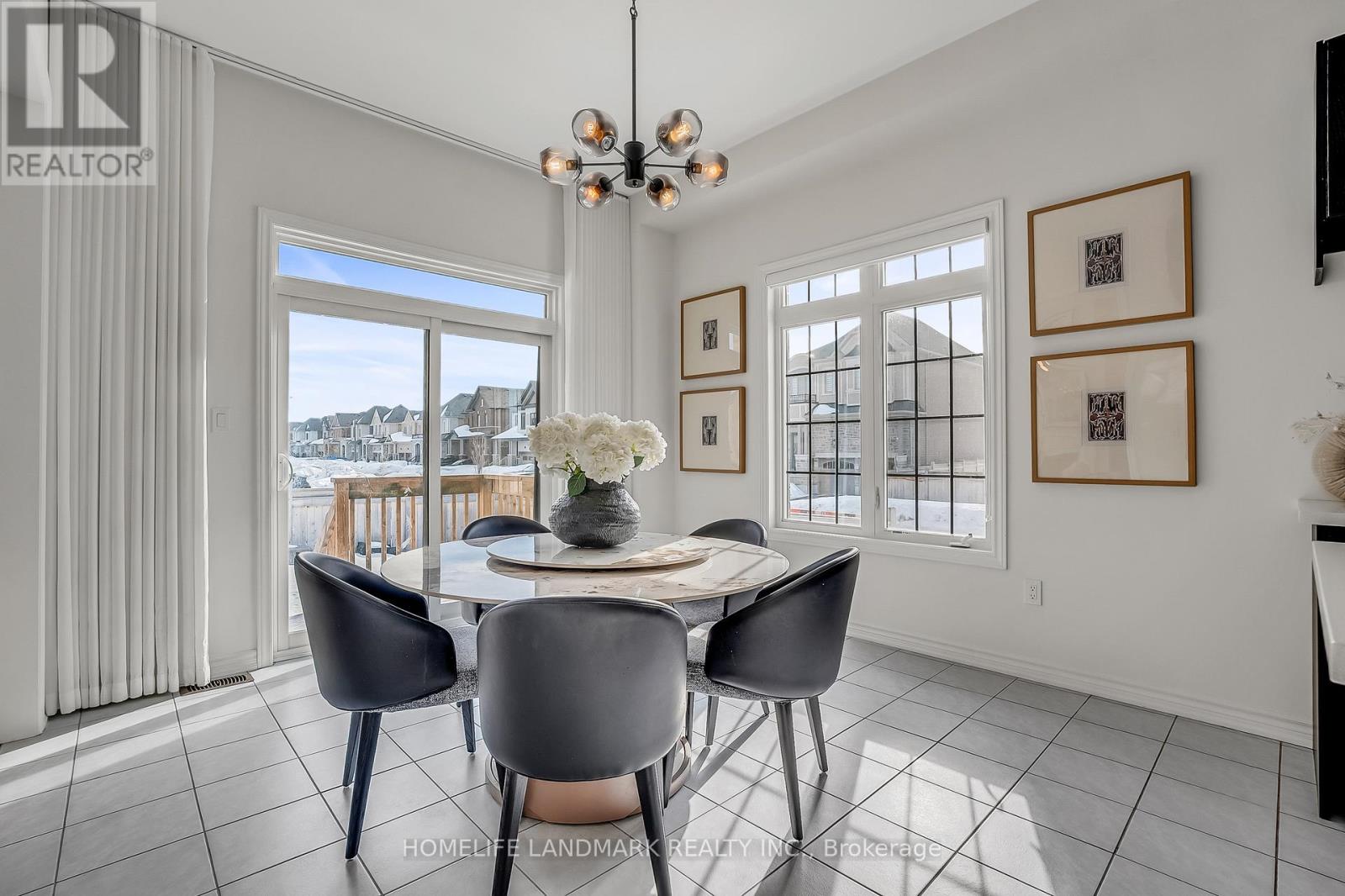 329 Danny Wheeler Boulevard, Georgina, Ontario  L4P 0K1 - Photo 10 - N12857488