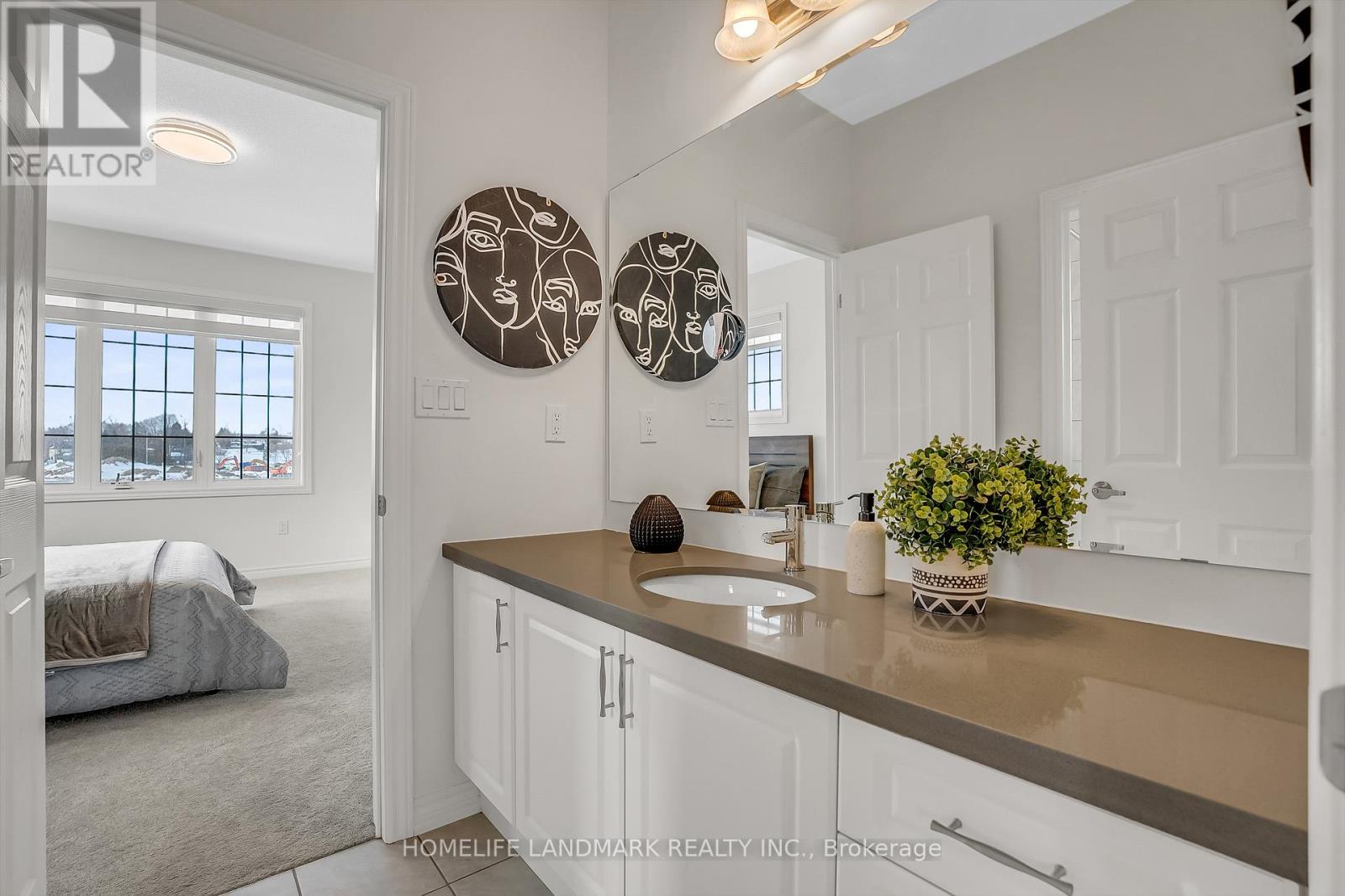 329 Danny Wheeler Boulevard, Georgina, Ontario  L4P 0K1 - Photo 36 - N12857488