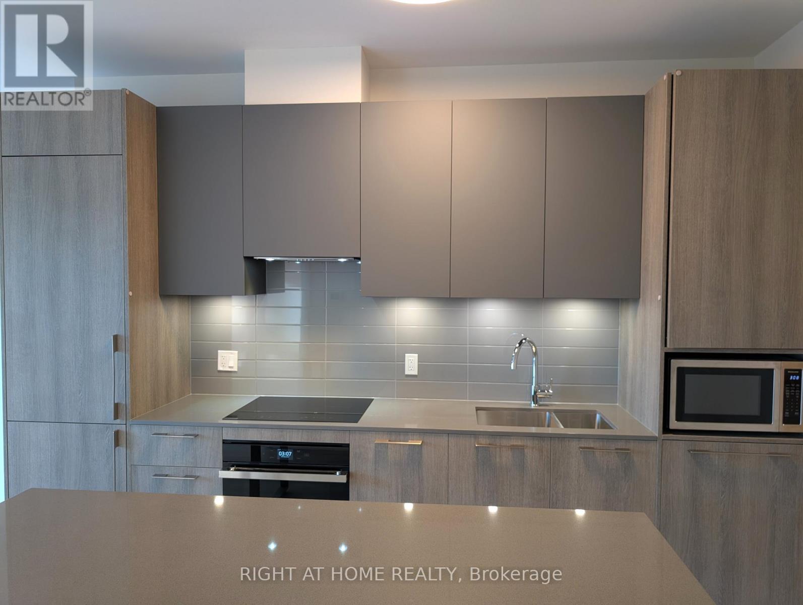 501 - 18 WATER WALK DRIVE, Markham, Ontario