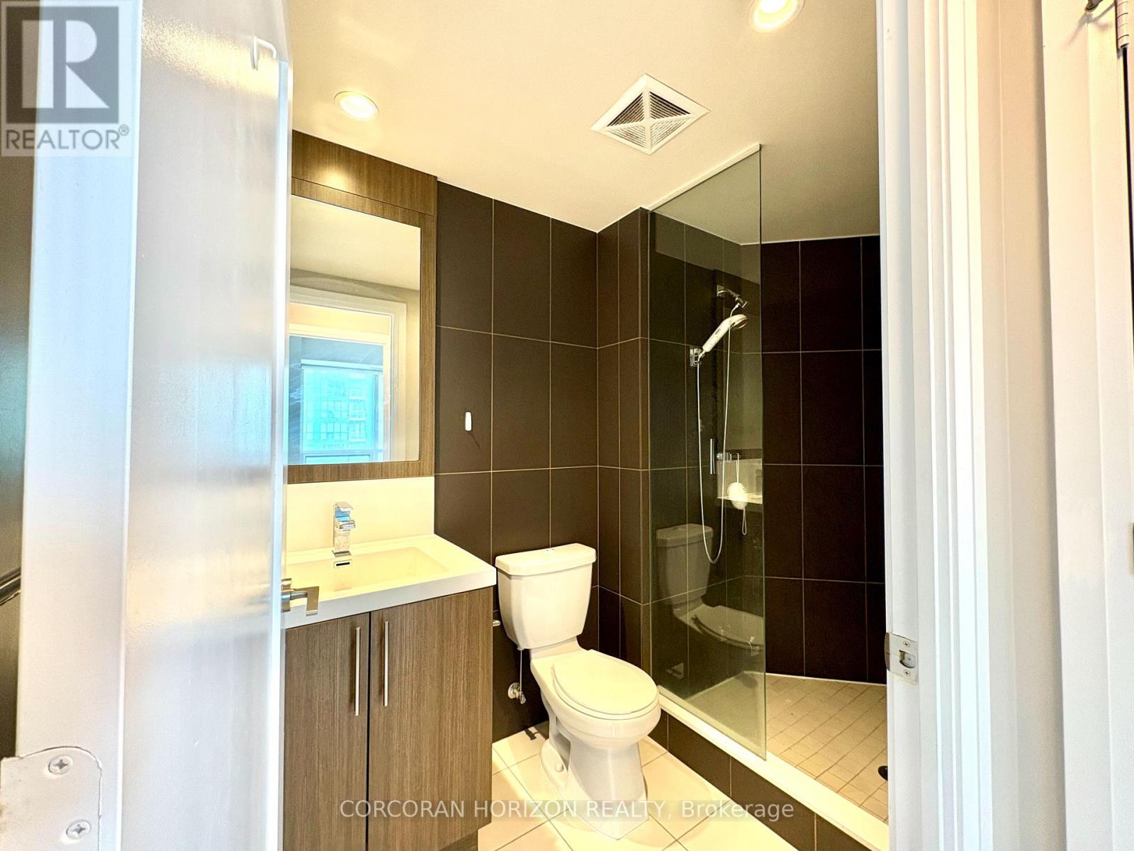 1611 - 2 Anndale Drive, Toronto, Ontario  M2N 0G5 - Photo 10 - C12853648