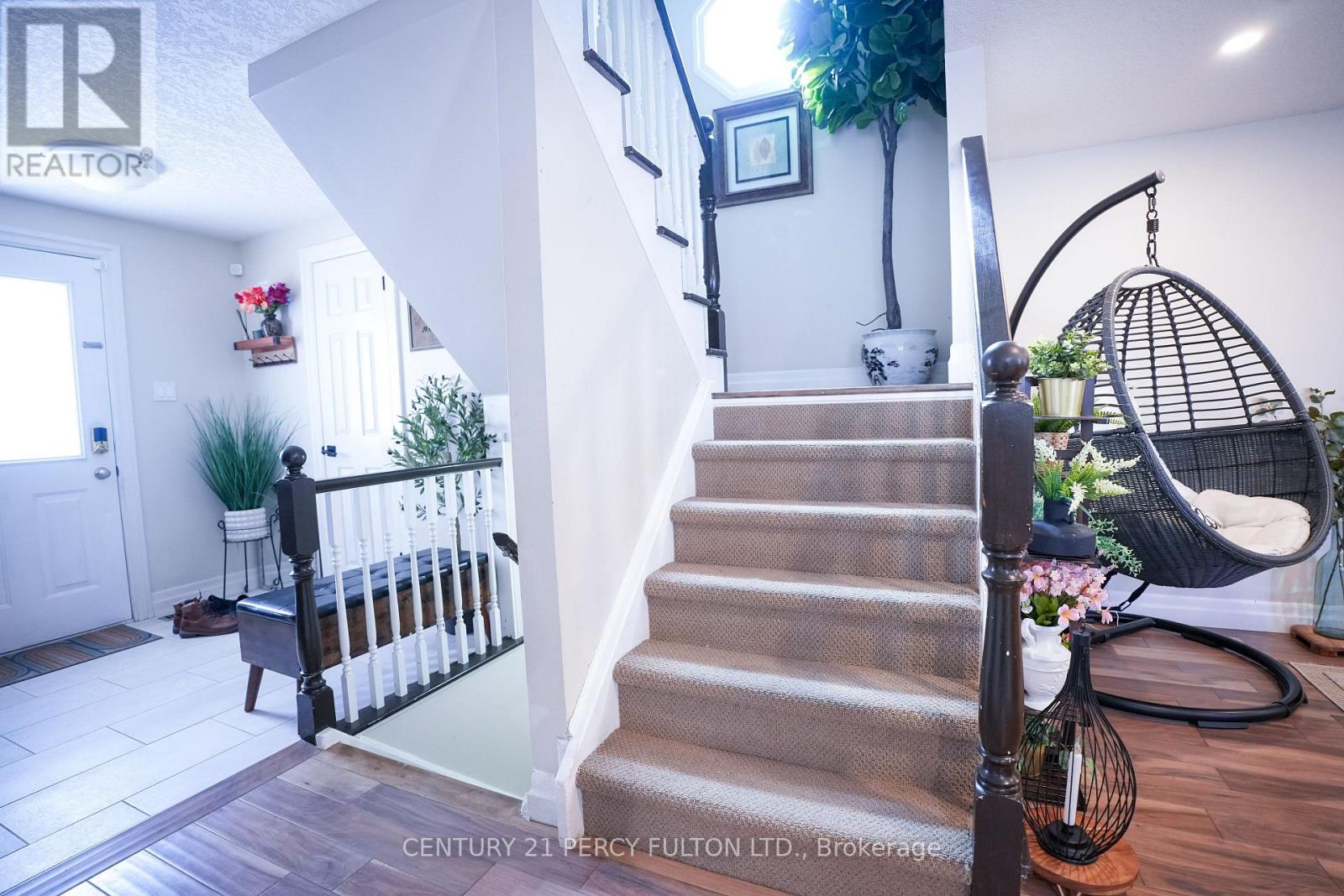 333 Rosette Drive, Waterloo, Ontario  N2K 3W7 - Photo 25 - X12857472