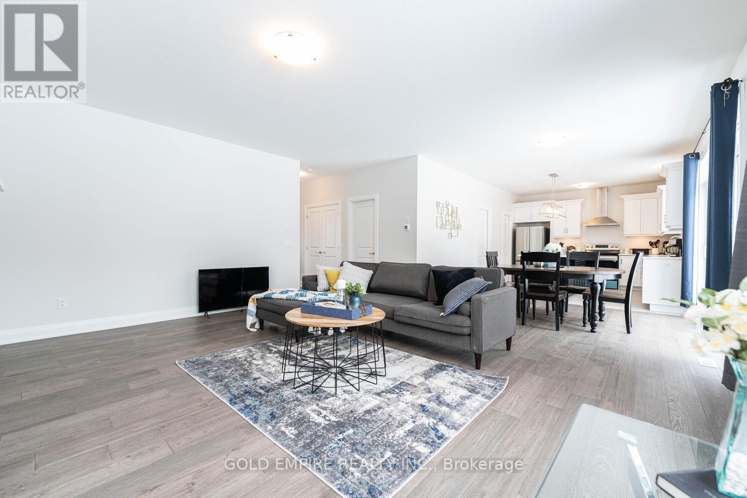 2177 Lockwood Crescent, Strathroy-Caradoc, Ontario  N0L 1W0 - Photo 11 - X12857502