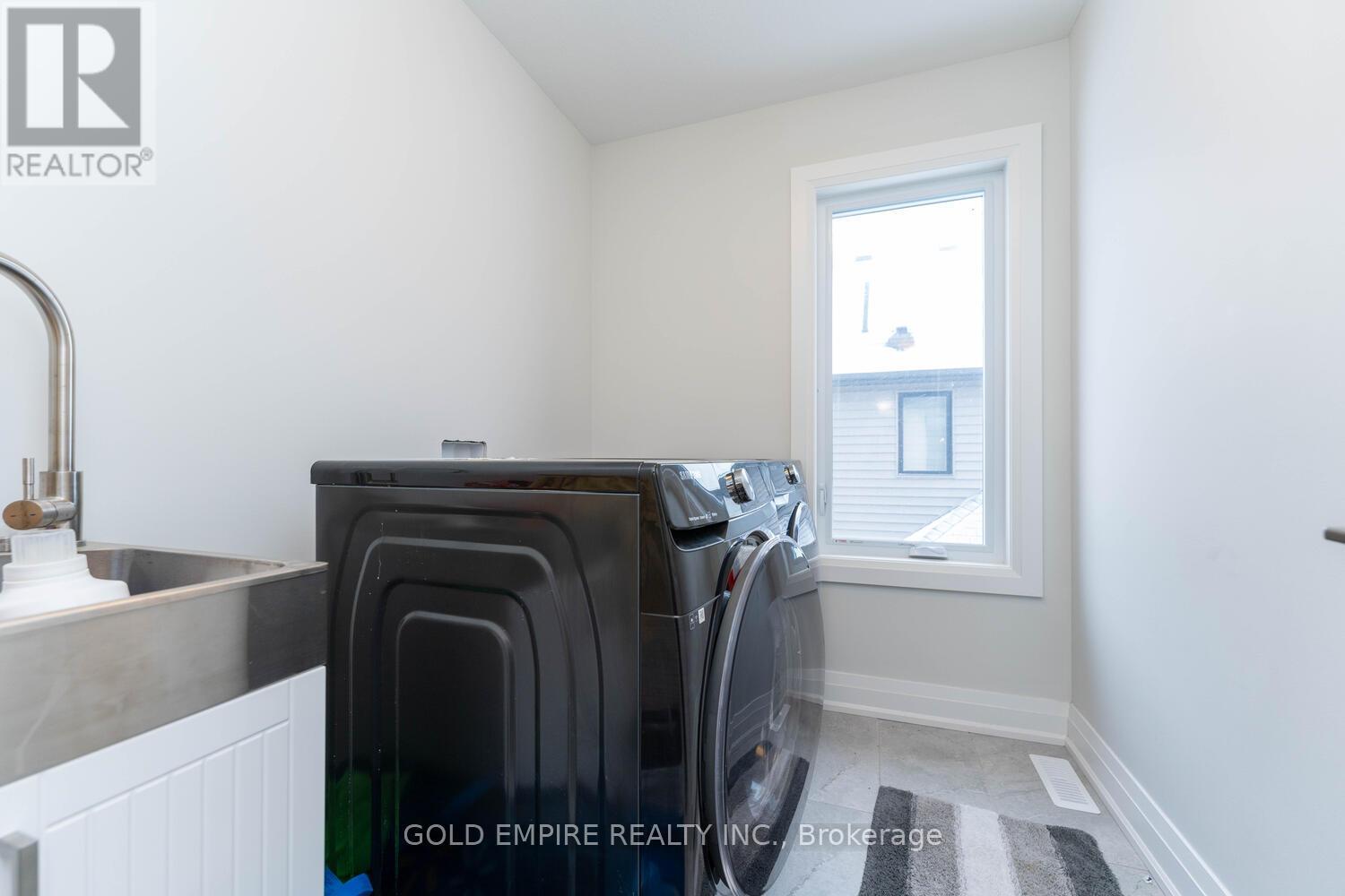 2177 Lockwood Crescent, Strathroy-Caradoc, Ontario  N0L 1W0 - Photo 21 - X12857502