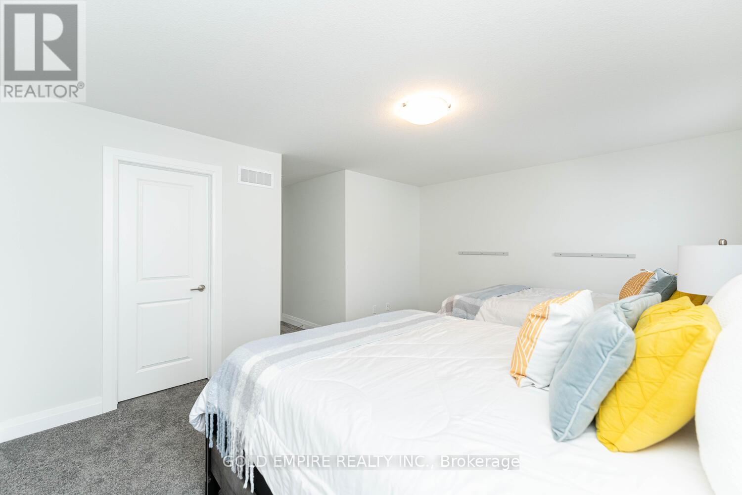 2177 Lockwood Crescent, Strathroy-Caradoc, Ontario  N0L 1W0 - Photo 29 - X12857502