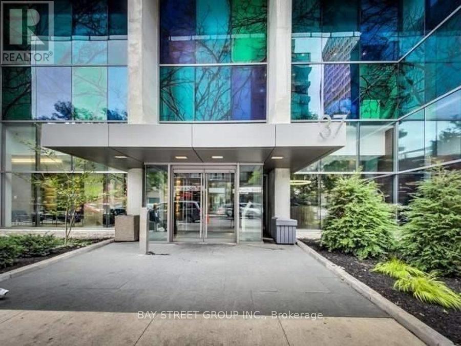 506 - 38 GRENVILLE STREET, Toronto, Ontario