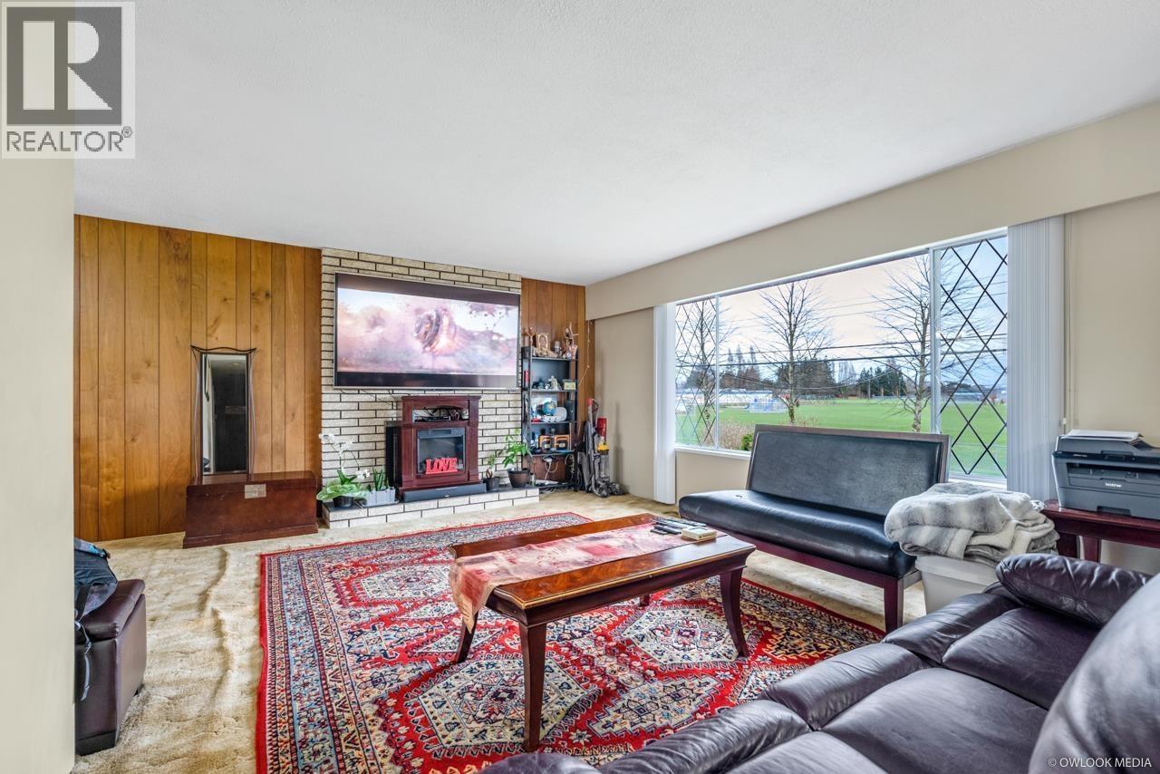 4933 44 Avenue, Delta, British Columbia  V4K 1B9 - Photo 2 - R3096886