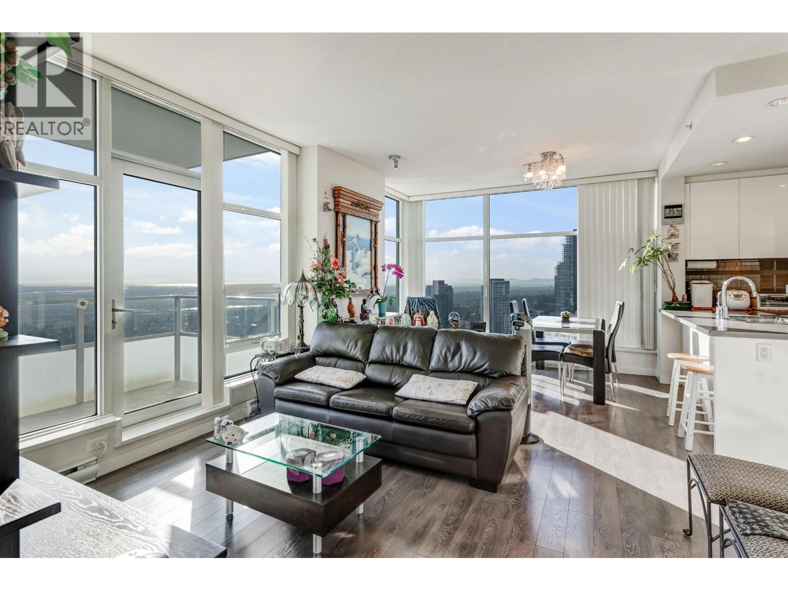 3806 4880 BENNETT STREET, Burnaby, British Columbia