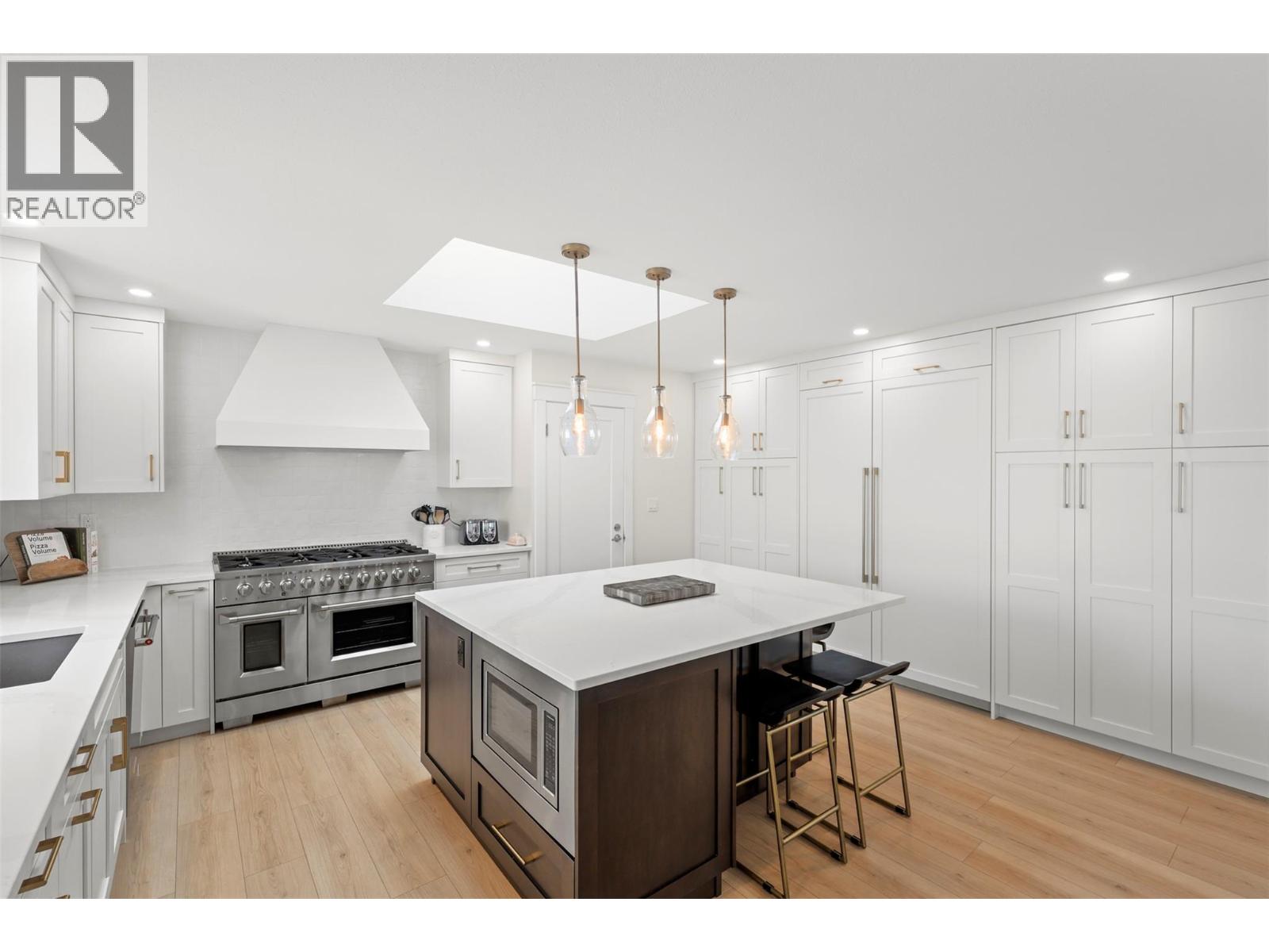 2010 High Country Boulevard, Kamloops, British Columbia  V2E 1L1 - Photo 3 - 10370831